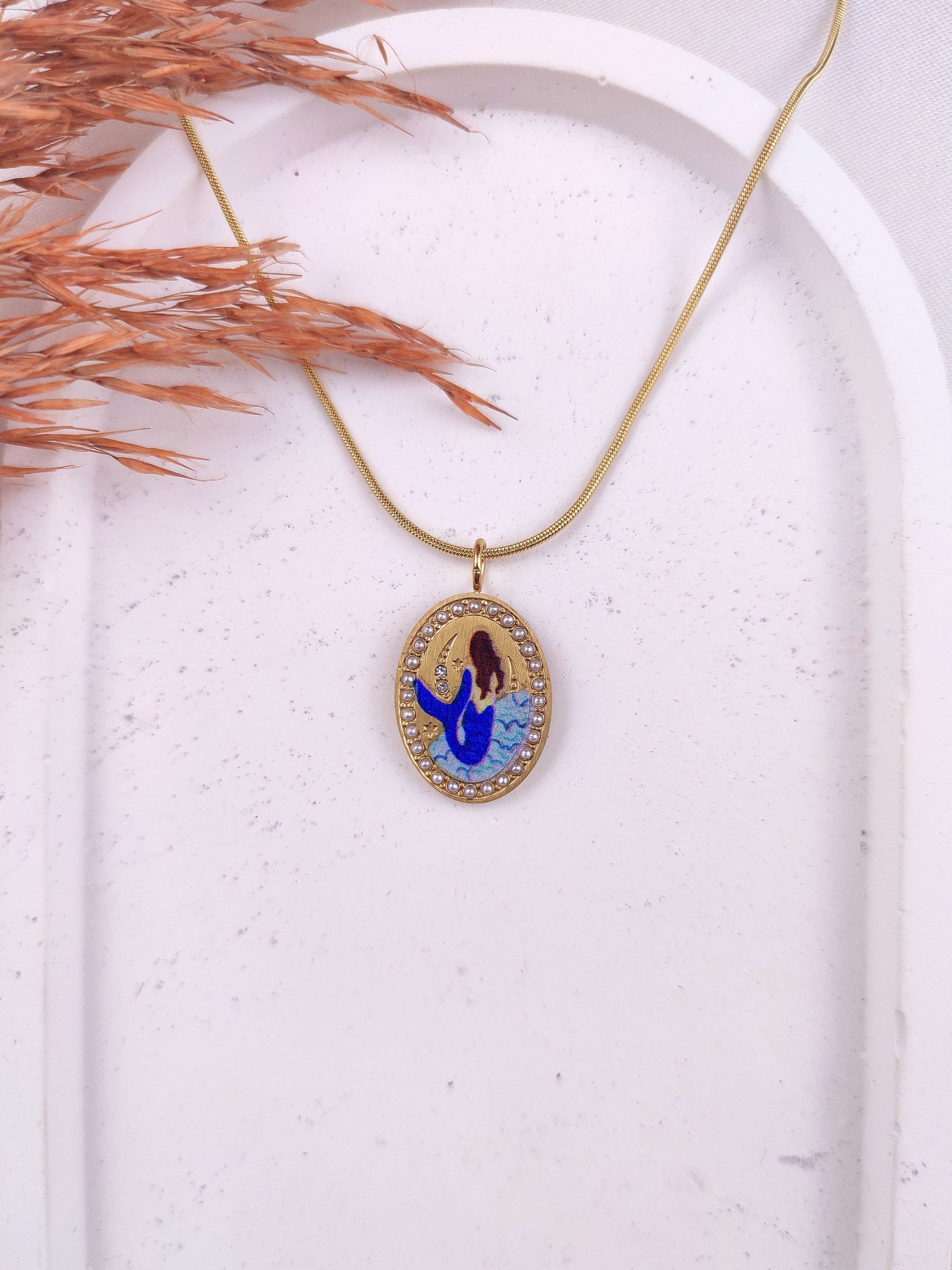 Kadın Çelik Gold İncili Deniz Kızı Vintage Kolye