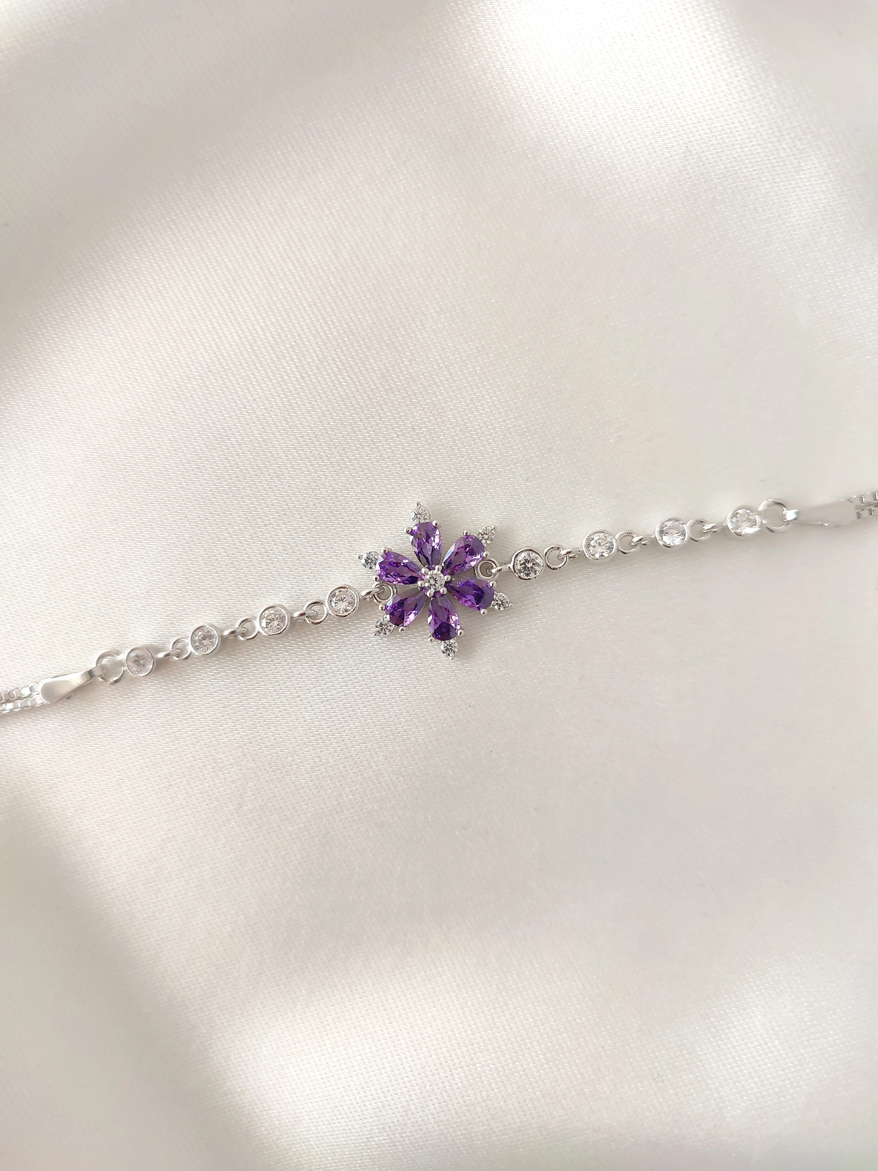 925 Ayar Gümüş Kadın Kamelya Çiçeği Bileklik