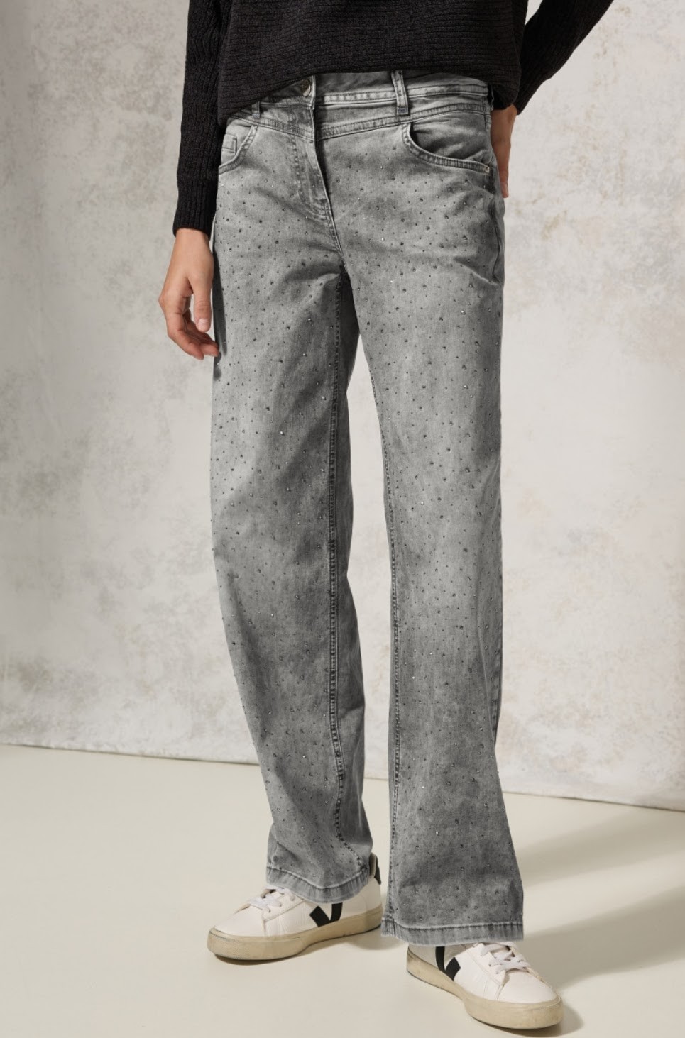 Gri Önü Taşlı Likralı Jean Pantolon