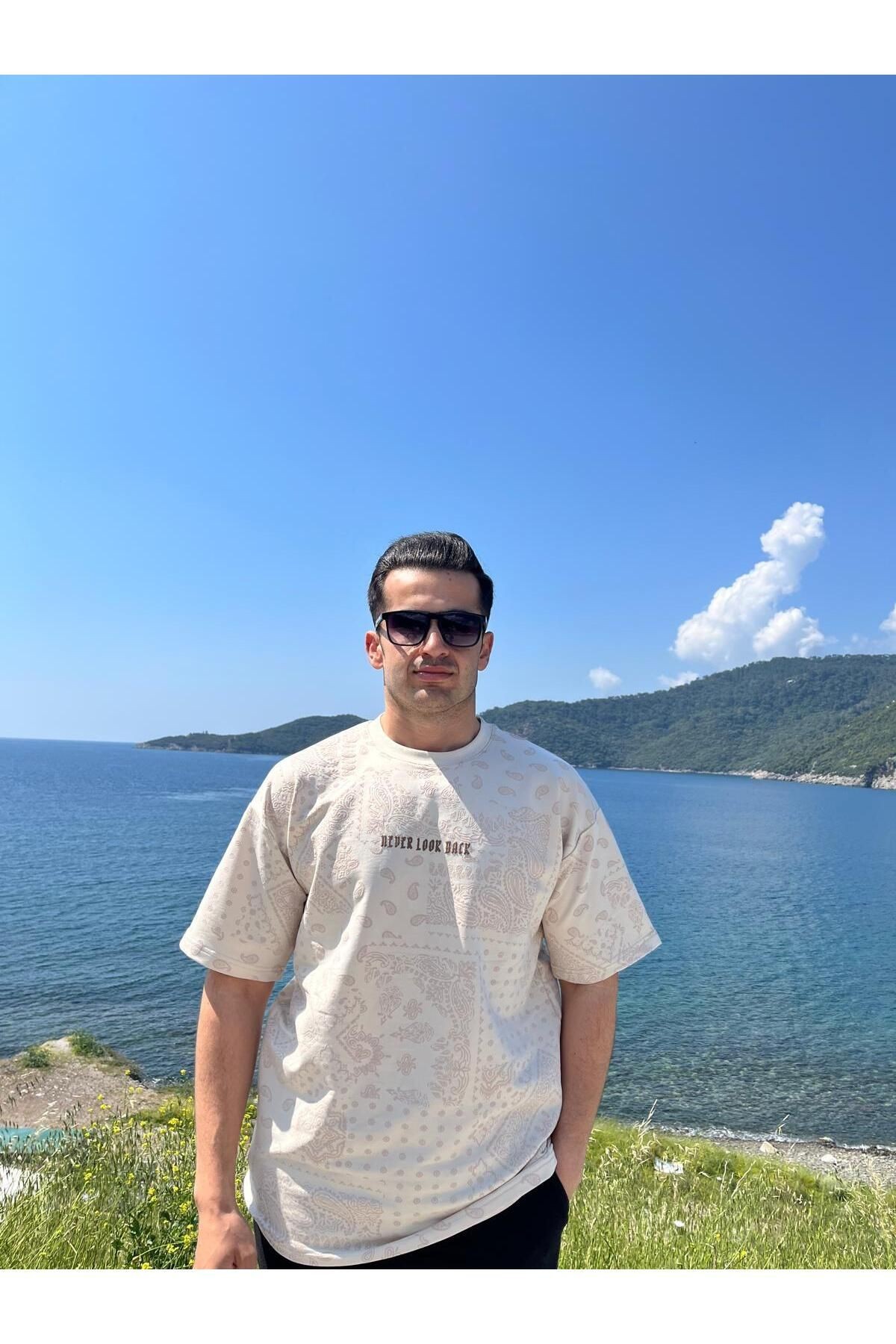 Erkek Bisiklet Yaka Oversize Baskılı T-shirt