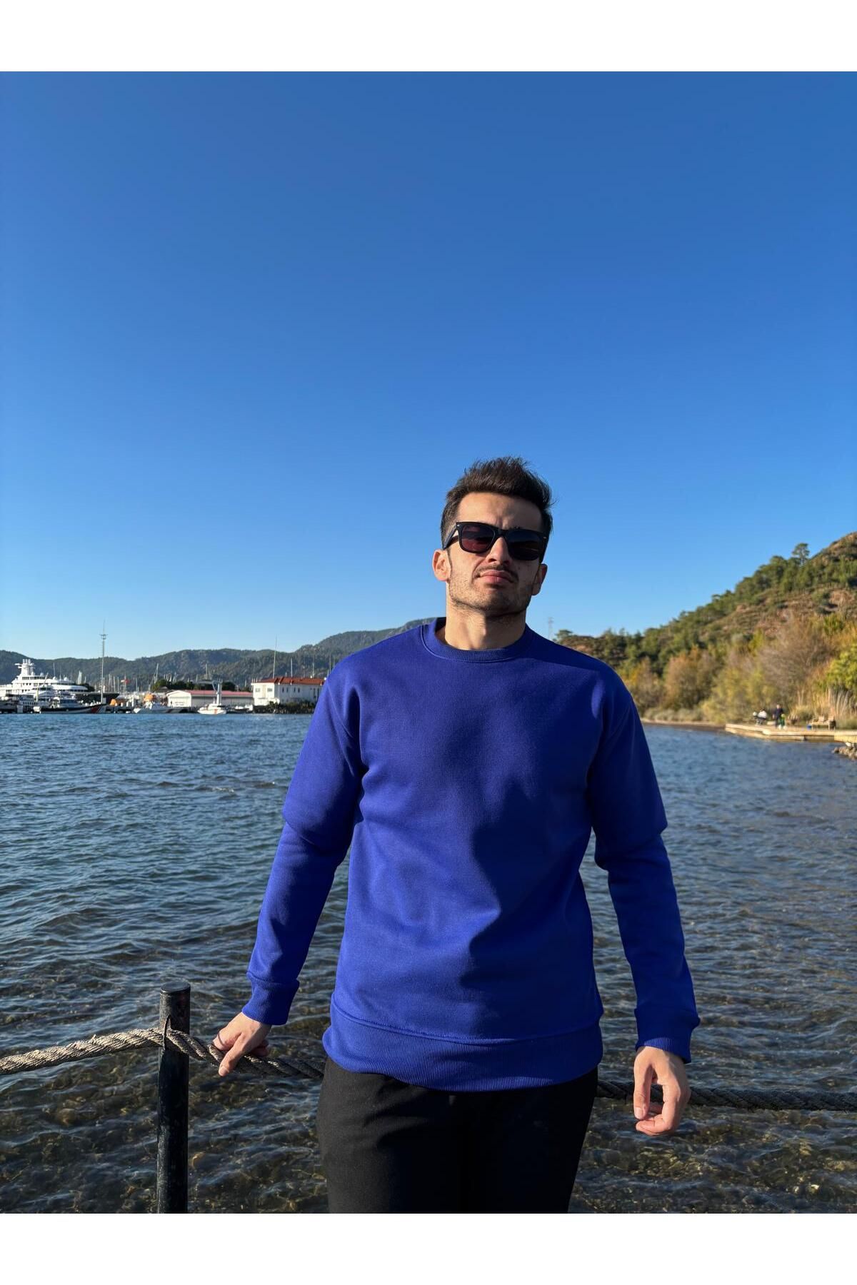 Bisiklet Yaka Düz Lacivert Sweatshirt