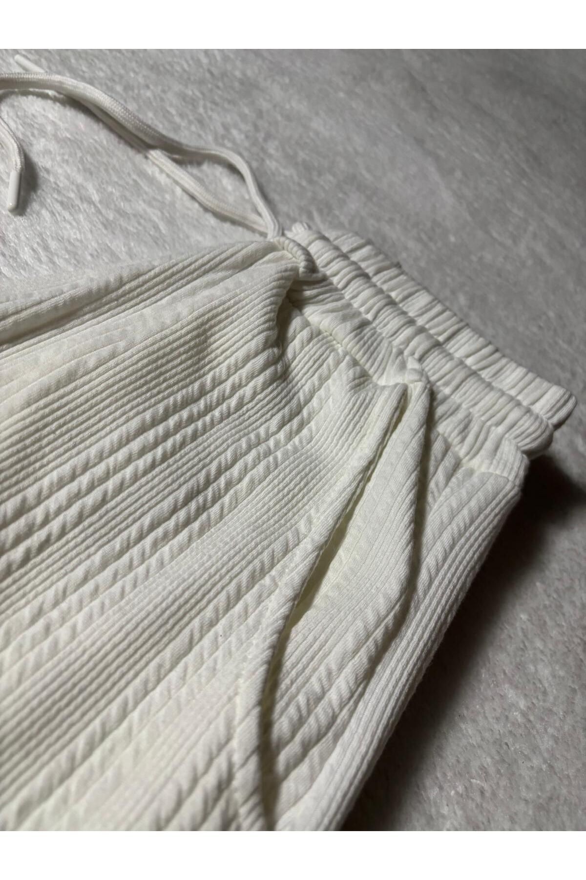 Baggy Beyaz Renk Ottoman Çizgi Detaylı Pantolon