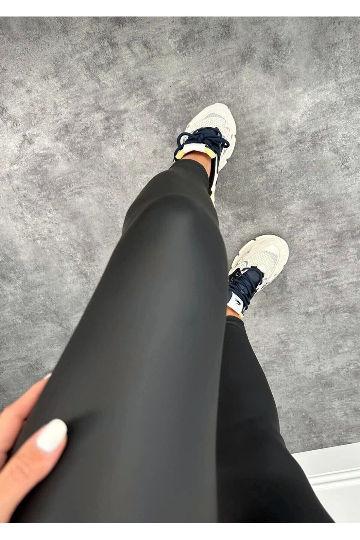 Yüksek Bel Toparlayıcı Mat Deri Tayt