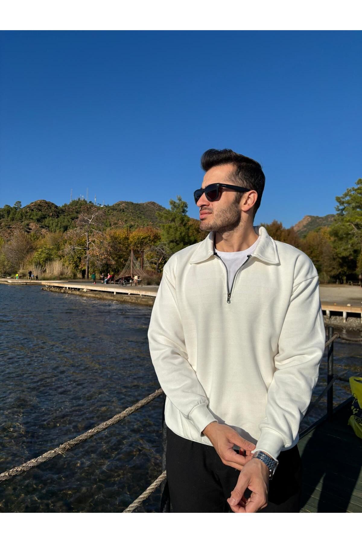 Yarım Yaka Fermuarlı Sweatshirt