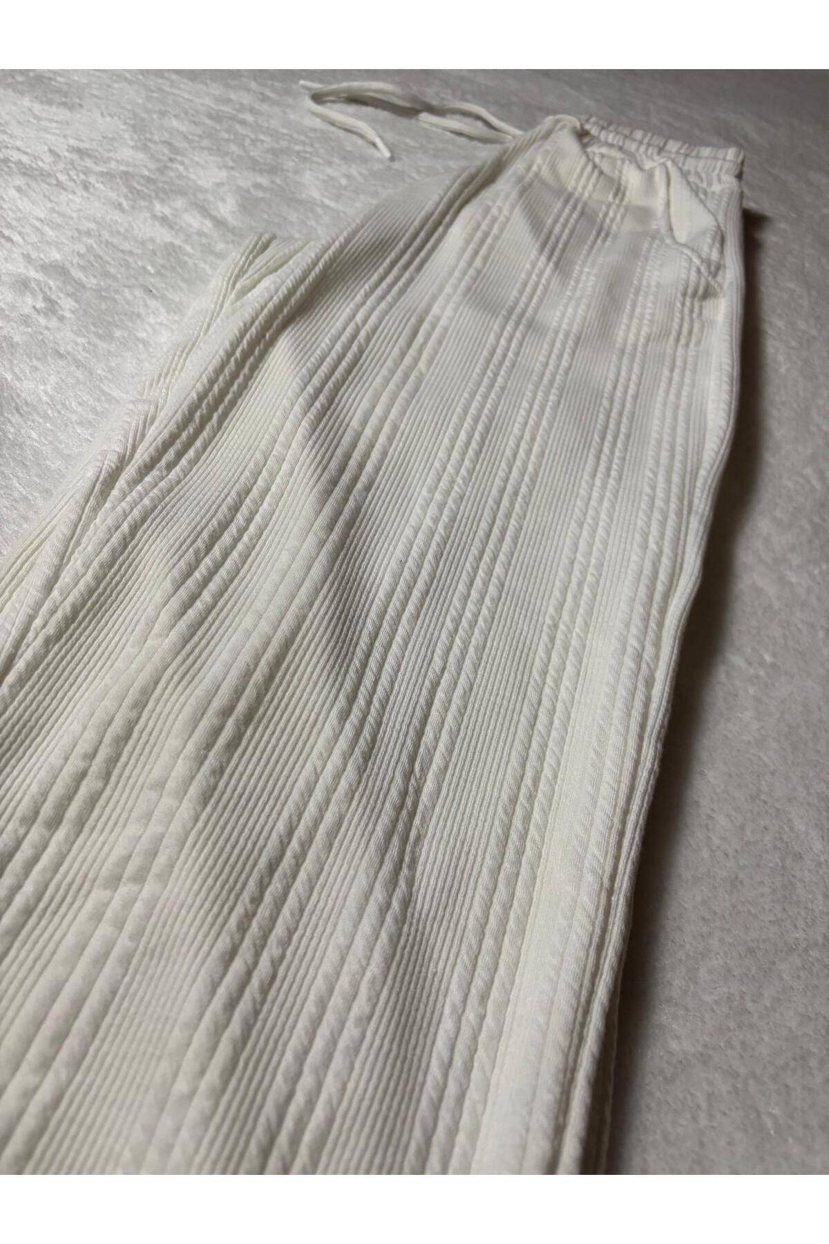 Baggy Beyaz Renk Ottoman Çizgi Detaylı Pantolon