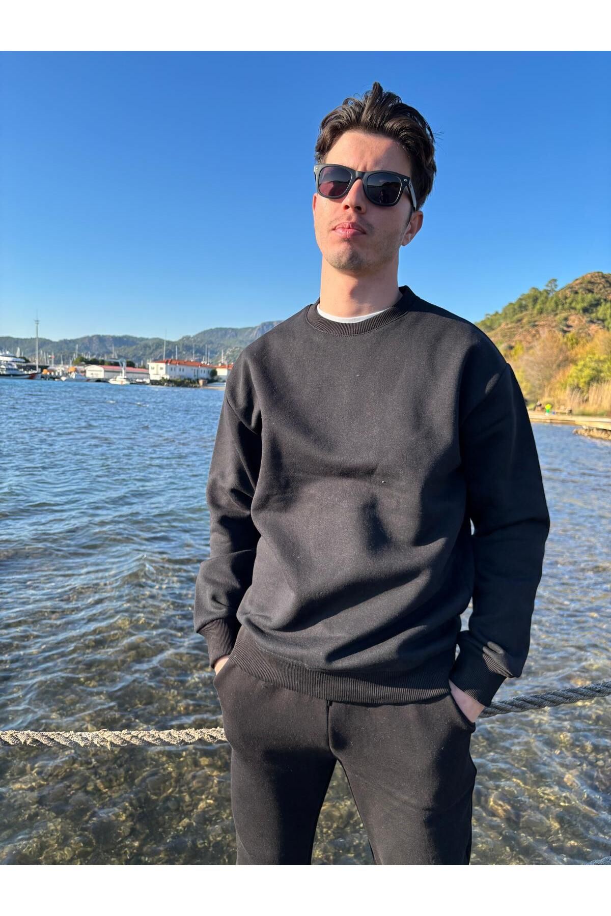 Bisiklet Yaka Siyah Sweatshirt