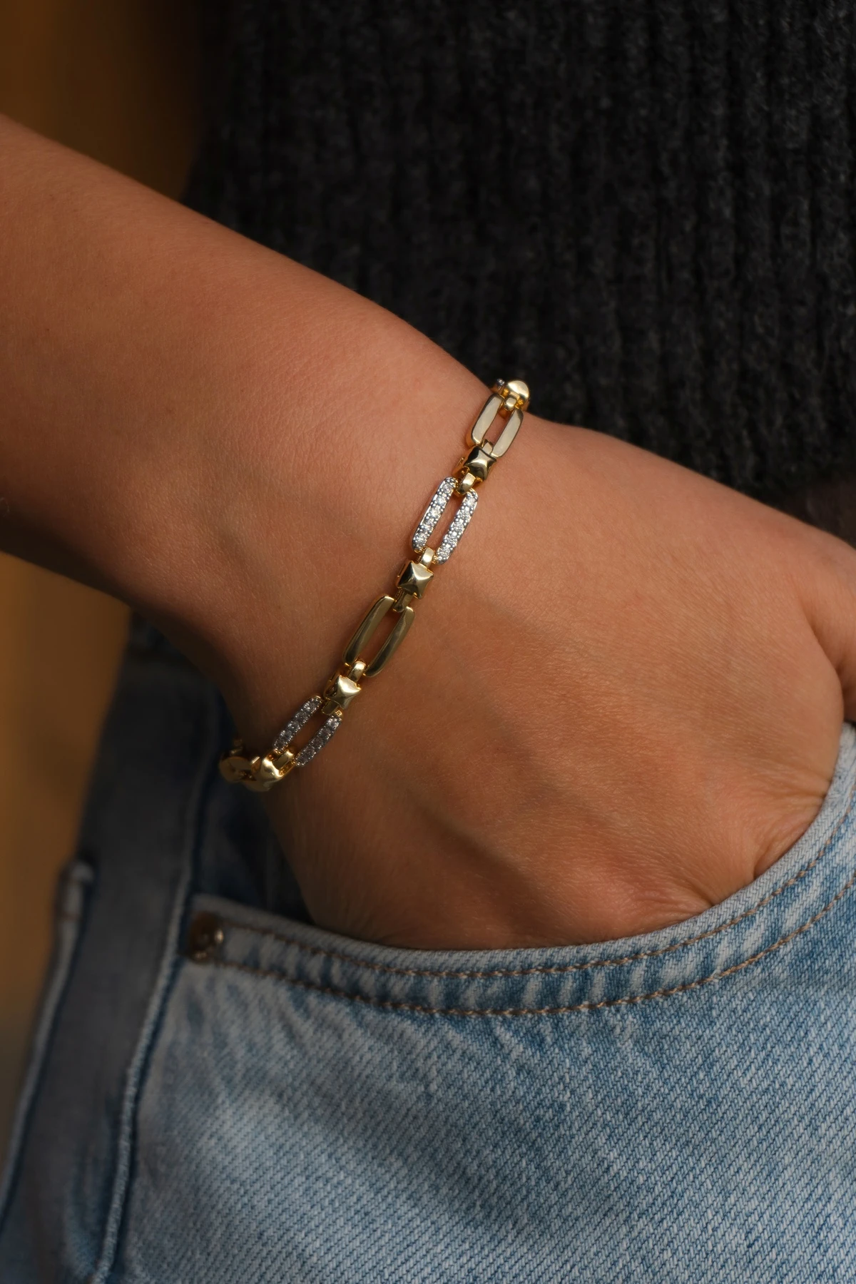 Zirkon Taşlı Gold Çelik Bileklik