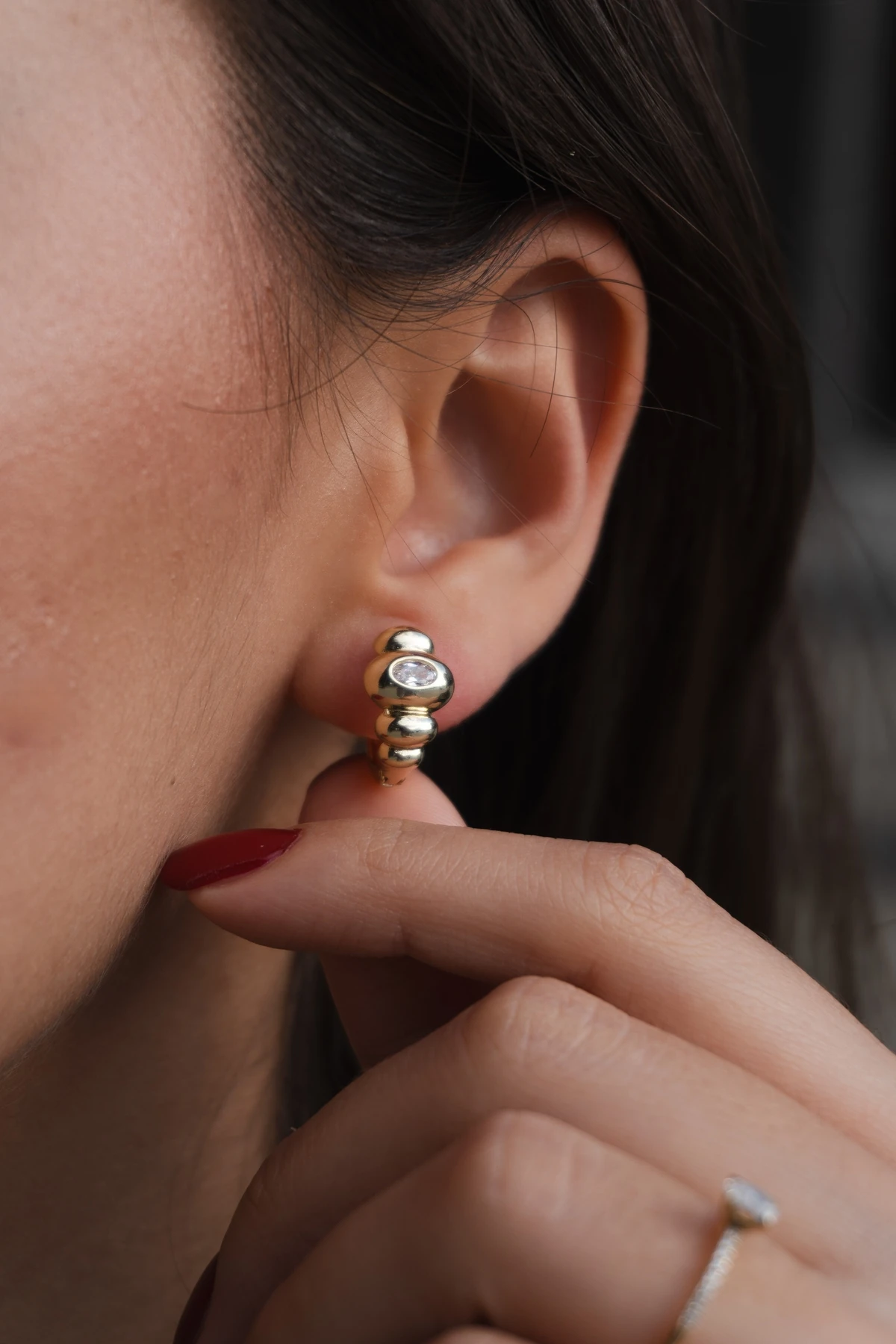 Zirkon Taşlı Minimal Çelik Küpe