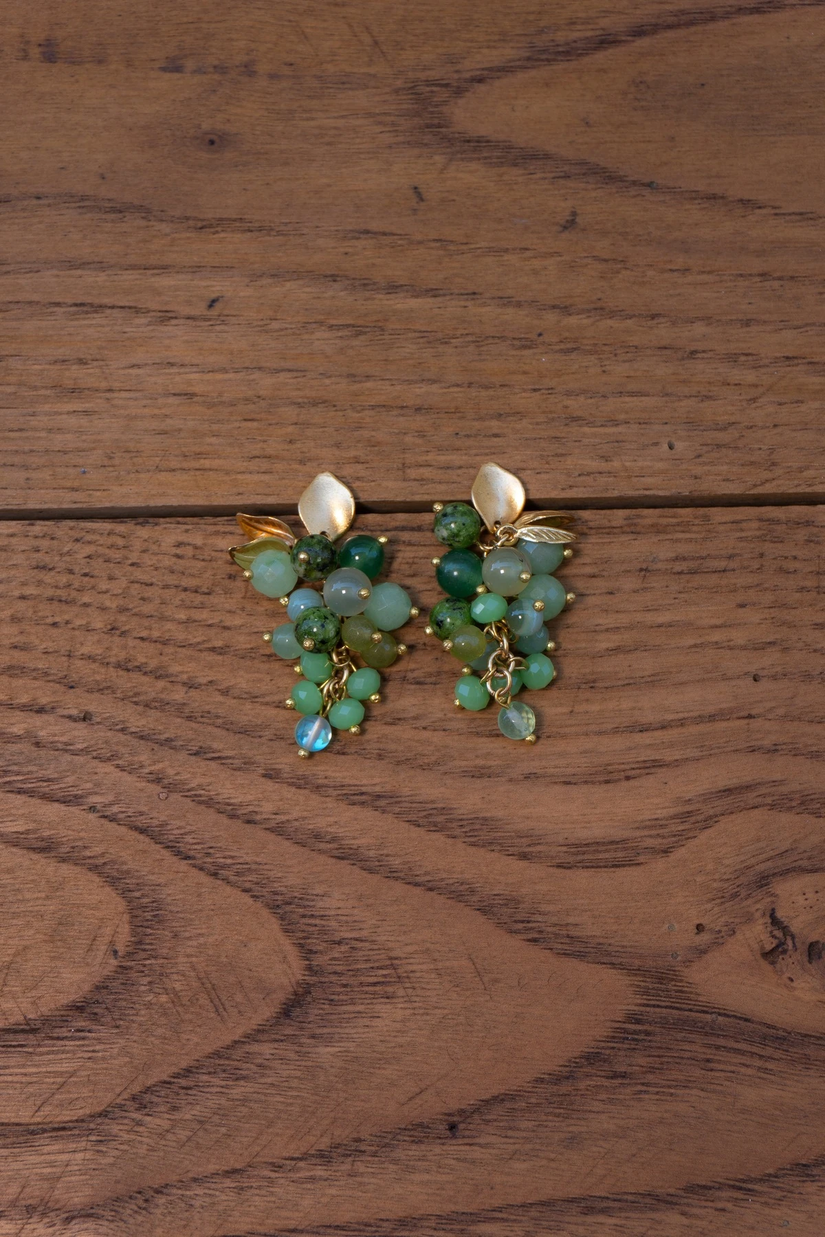 Salkım Taşlı Altın Kaplama Pirinç Yaprak Küpe