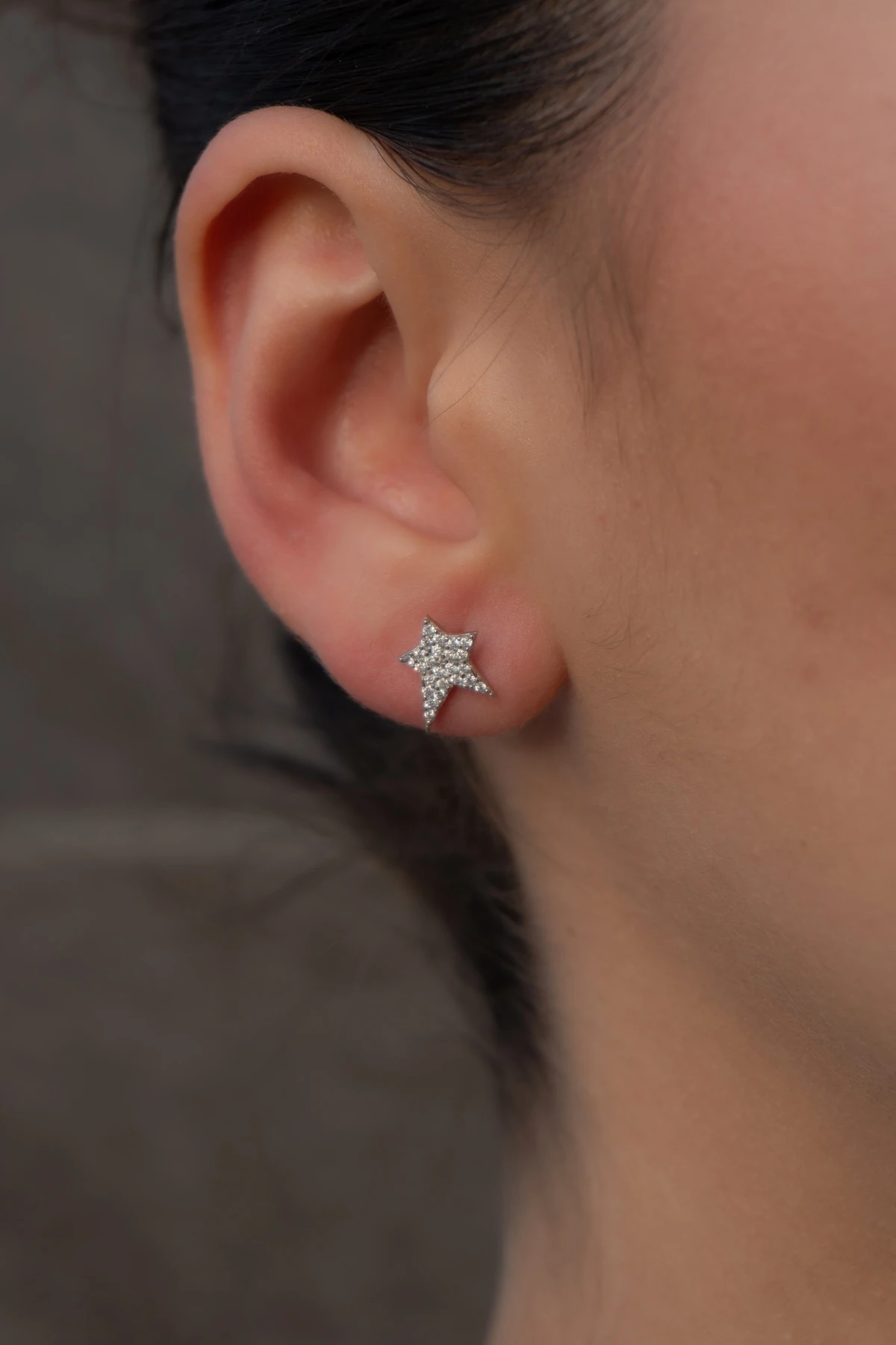 Yıldız Model Zirkon Taşlı 925 Ayar Gümüş Küpe