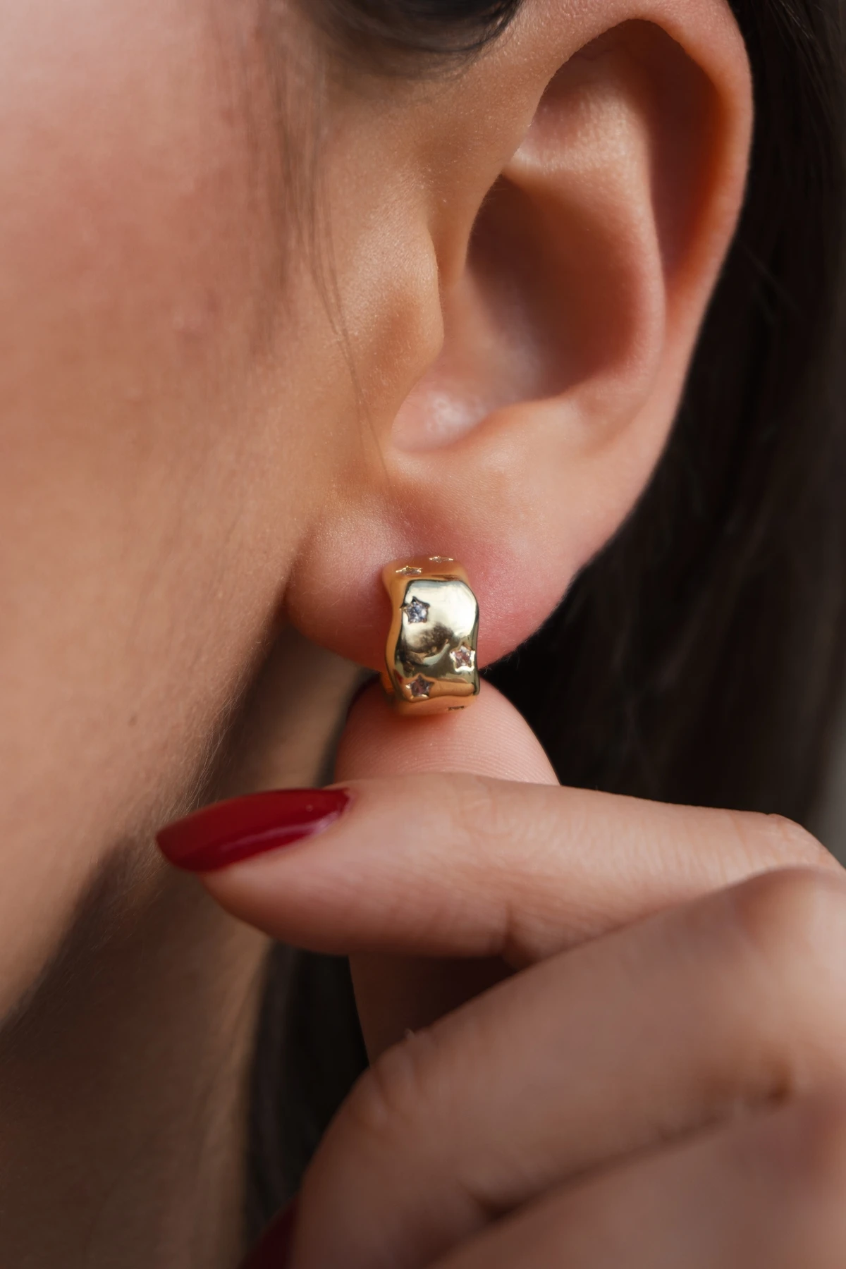 Zirkon Taşlı Yıldızlı Minimal Çelik Küpe