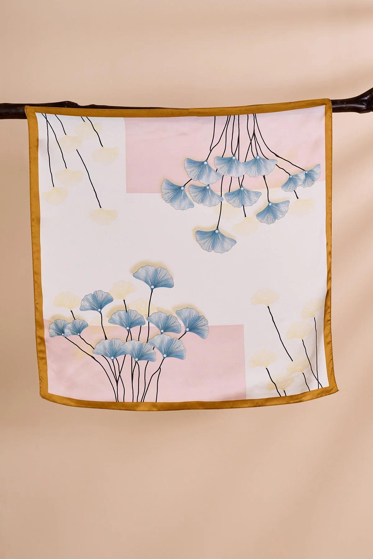 Çiçek Desenli Fular