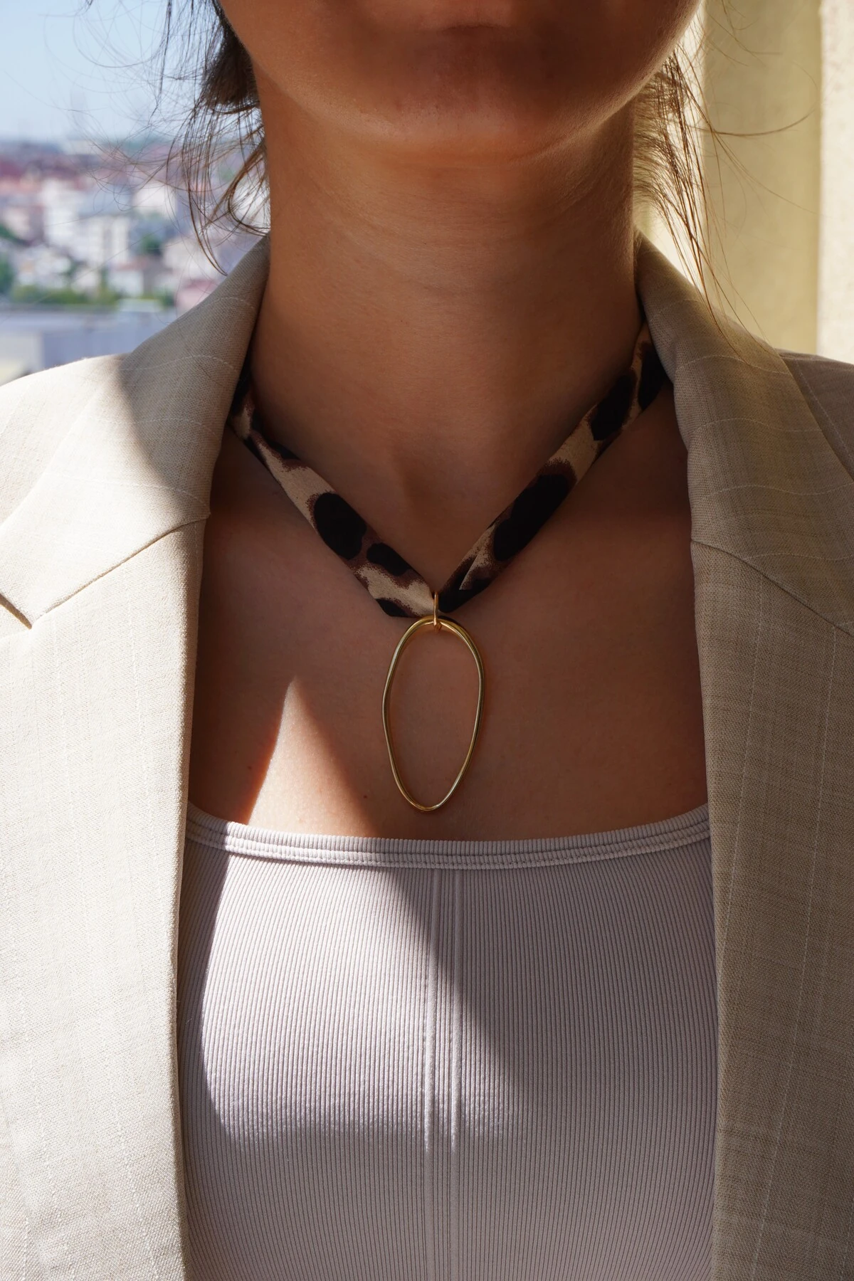 Leopar Desenli Kumaş Oval Uç Kolye