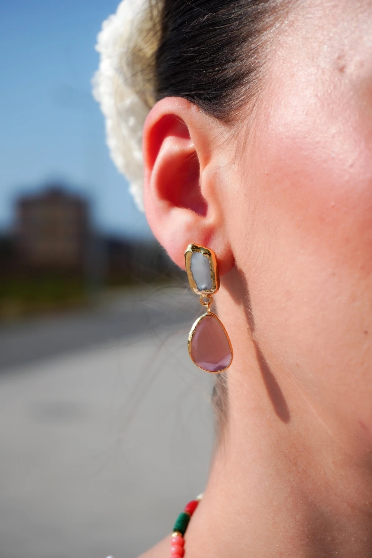 İnci ve Kedigözü Doğal Taş Altın Kaplama Pirinç El Yapımı Küpe