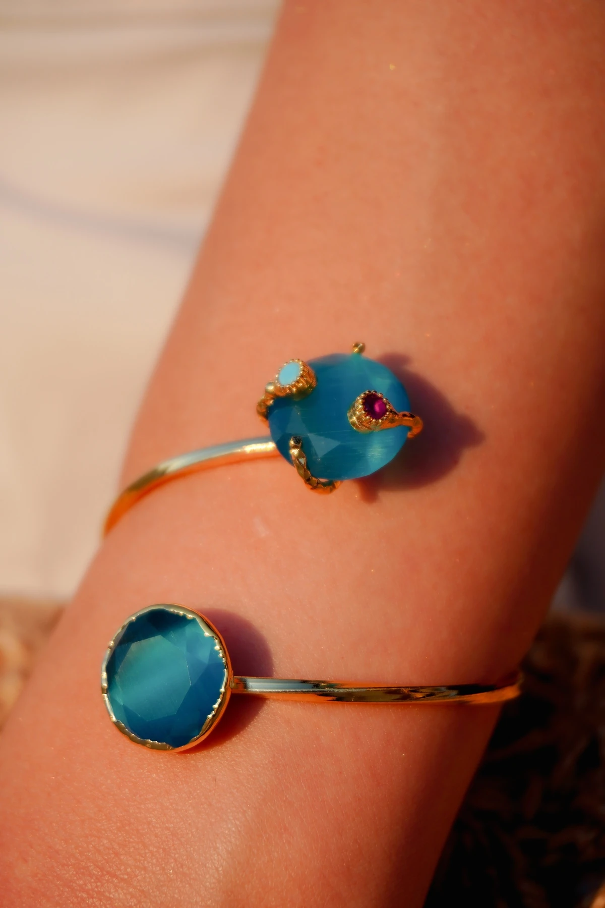 Kedigözü ve Zirkon Doğal Taş Altın Kaplama Pirinç El Yapımı Bilezik