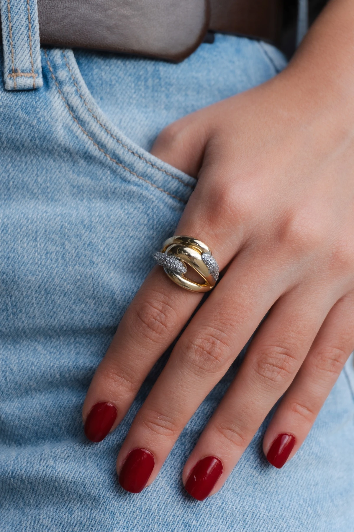 Zirkon Taşlı Çelik Yüzük