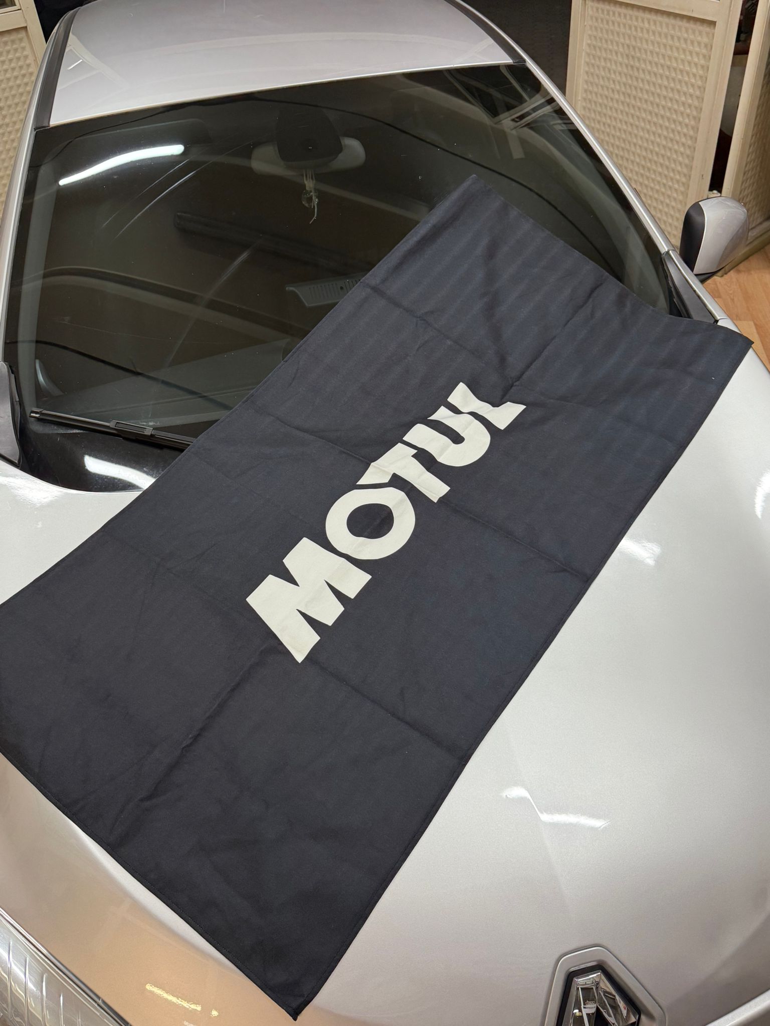Motul Göğüs Havlusu - Siyah