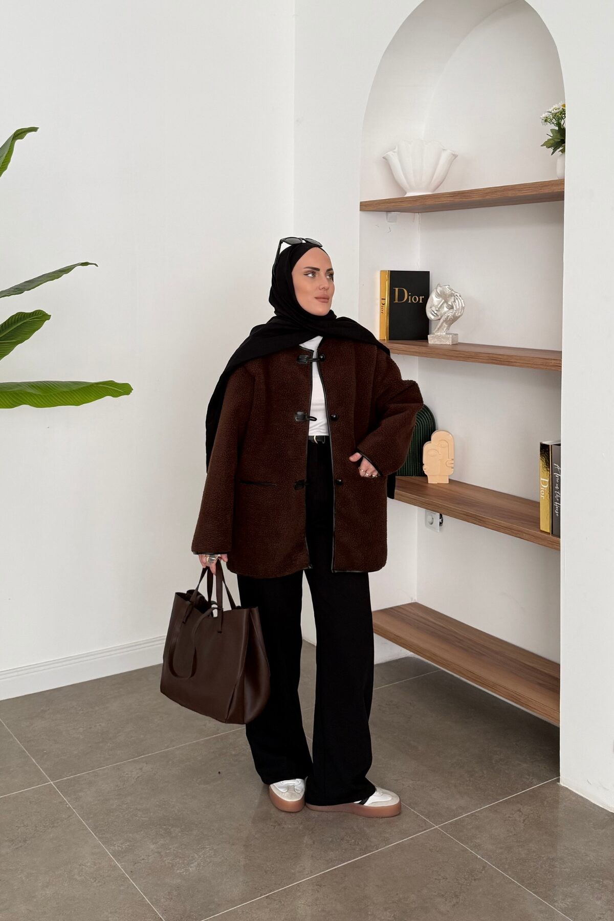 Mngo Model Aplikli Teddy Ceket Acı Kahve