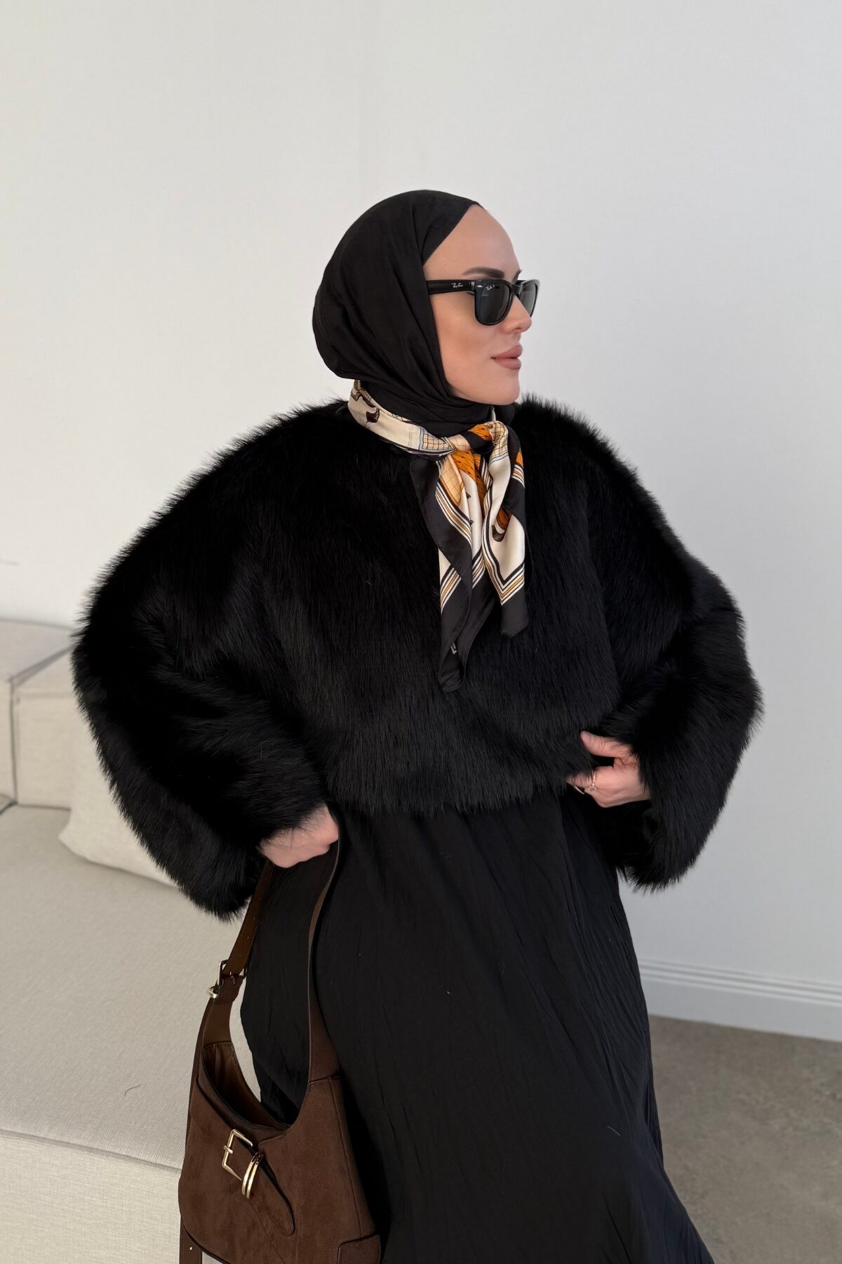 Oversize Muadil Crop Kürk Siyah