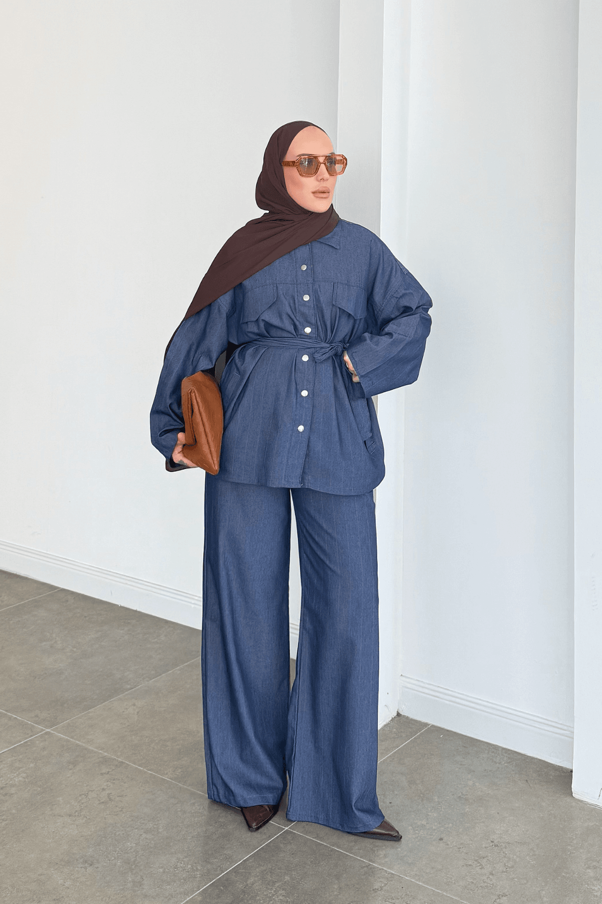 Belden Bağlamalı İnce Denim Takım 