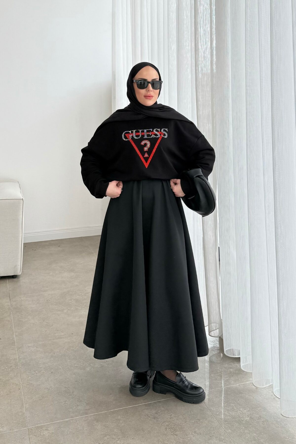 Guess Taşlı Sweat Siyah