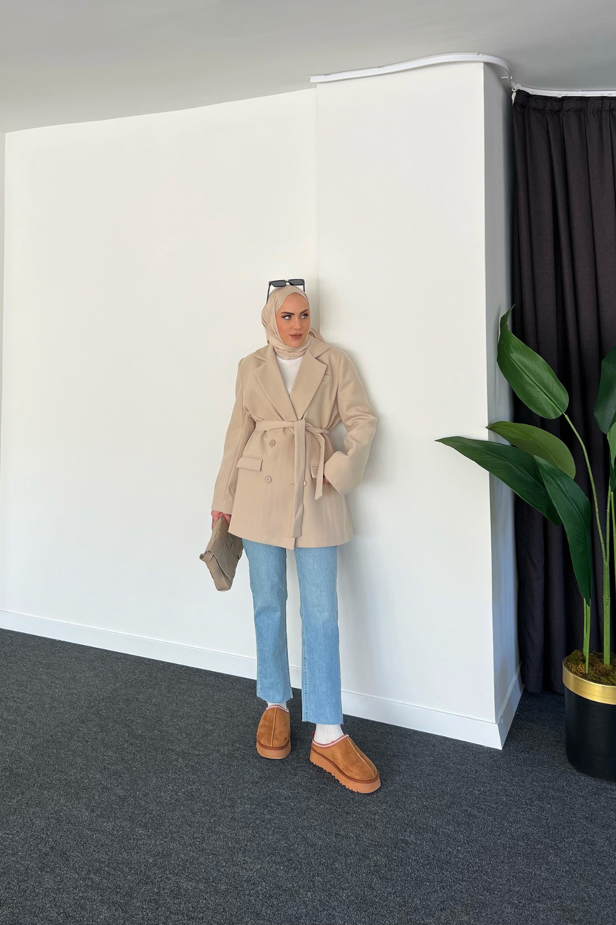 Kemerli İthal Kaşe Blazer Ceket - Bej