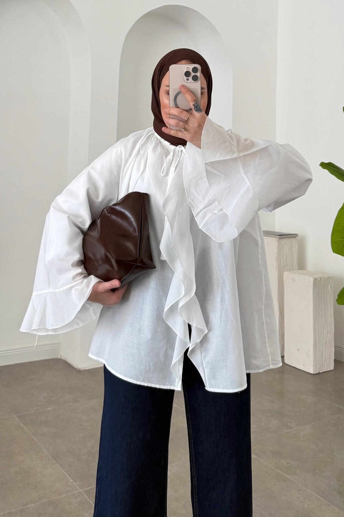 HM Model Fırfırlı Gömlek Beyaz