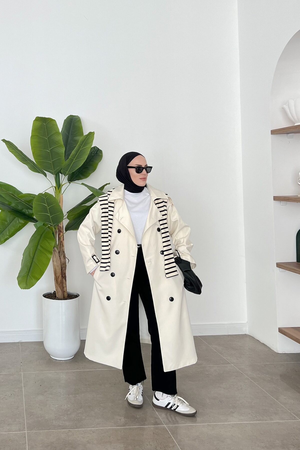 Oversize Kemer Detaylı Trençkot Taş