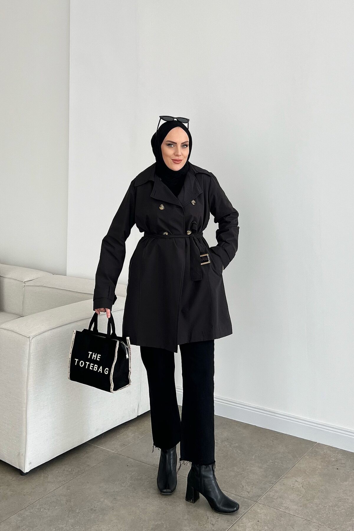 Stradivarius Muadil Trençkot - Siyah