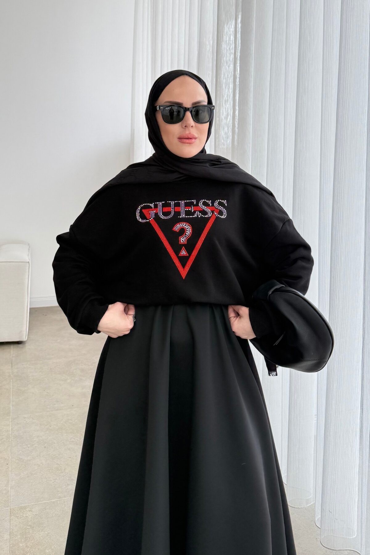 Guess Taşlı Sweat Siyah