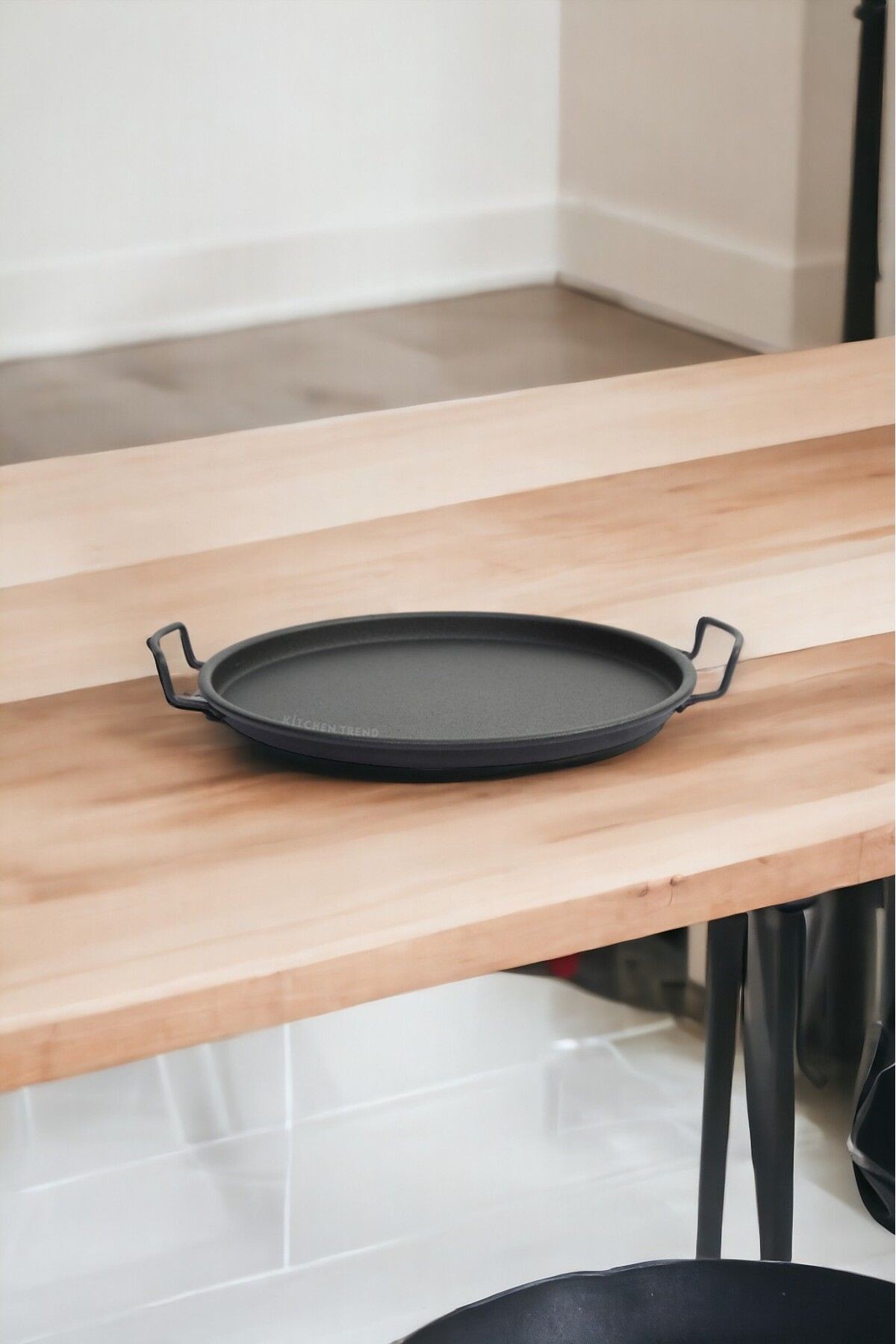 25 Cm Siyah Metal Yuvarlak Çay Tepsisi, Servis Tepsisi Dekoratif Sunum Tepsisi