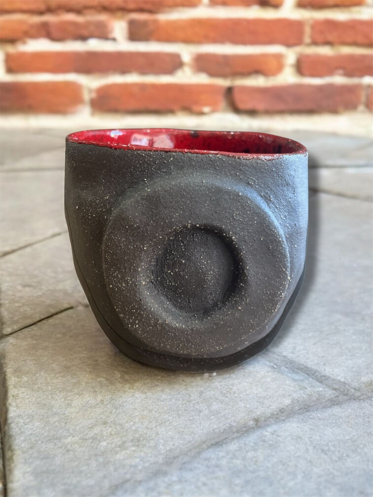 RED EYE STONEWARE MUG