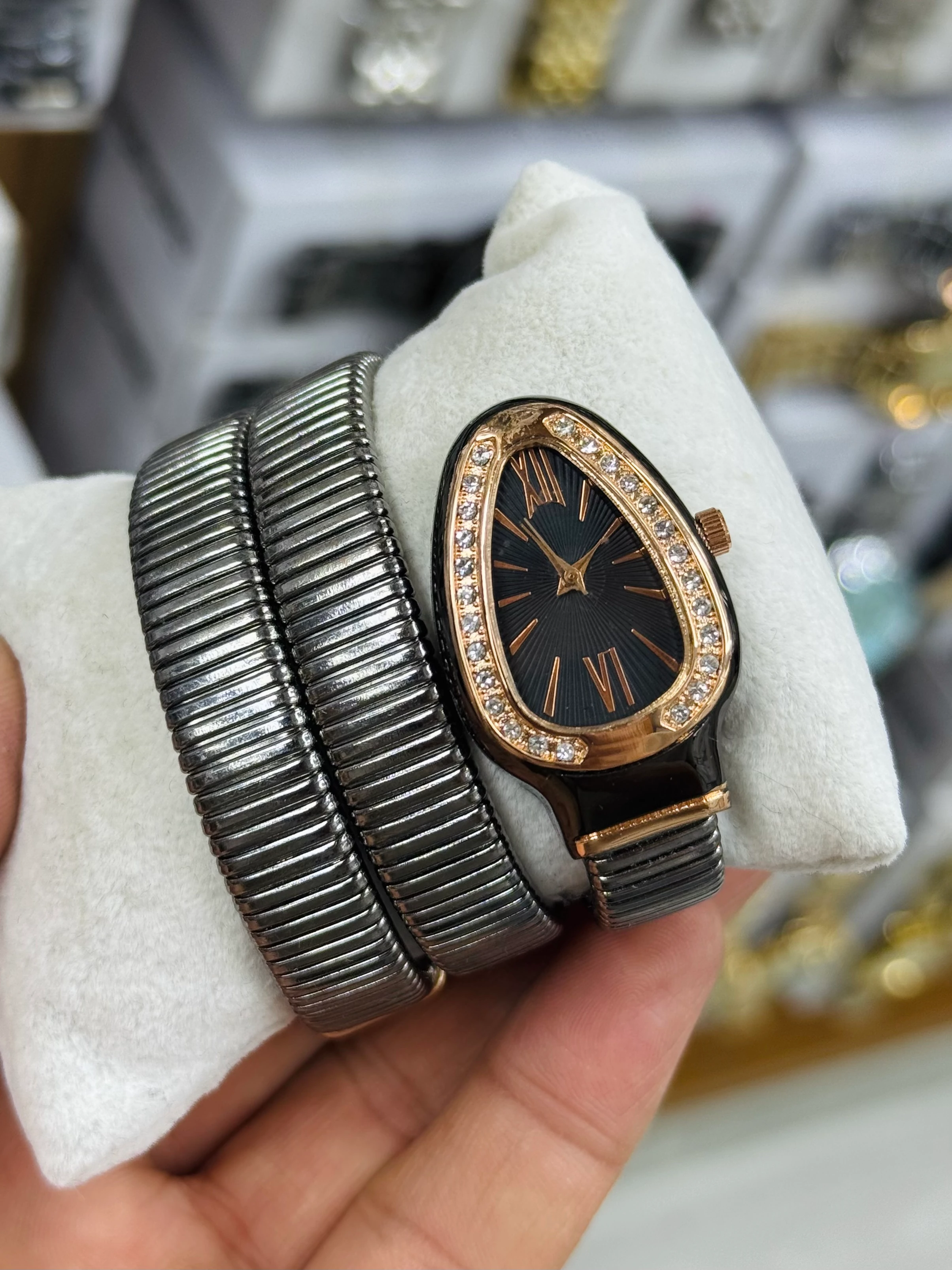 Gri Kordon Bronz Çerçeve Yılan Saat