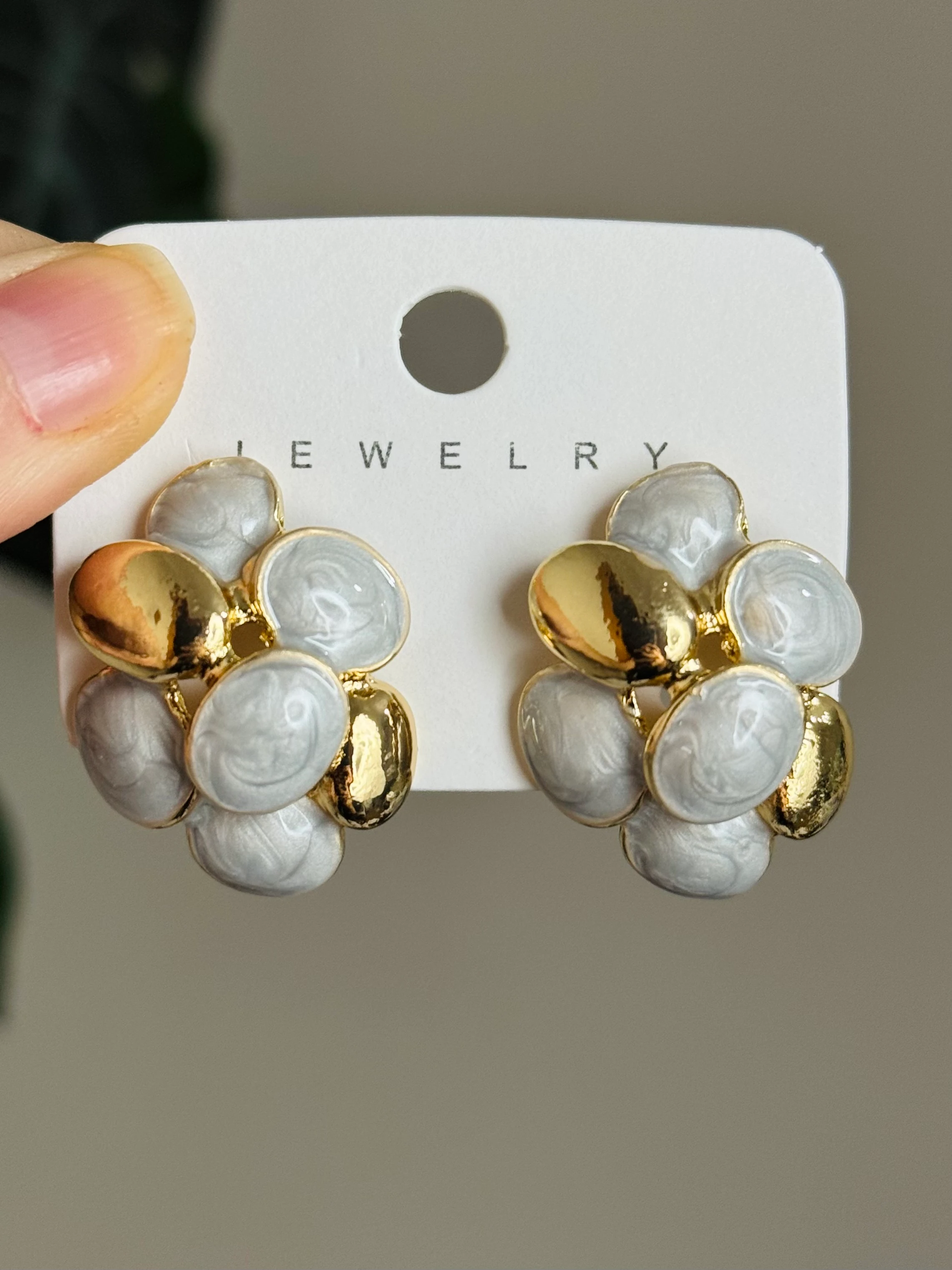 Özel Seri Gold Grı Üzüm Küpe