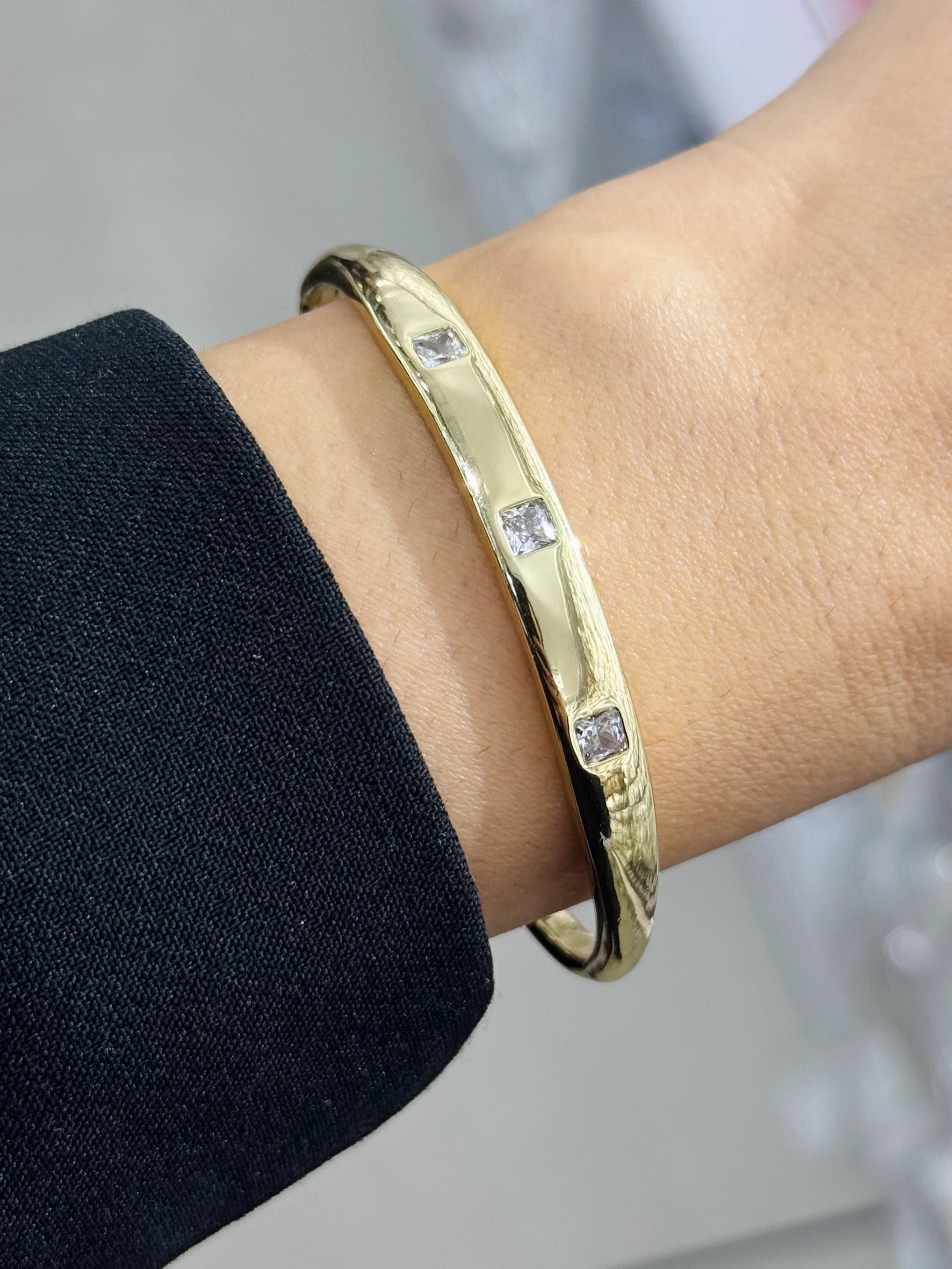 Xuping 14K Mini Taşlı Kelepçe