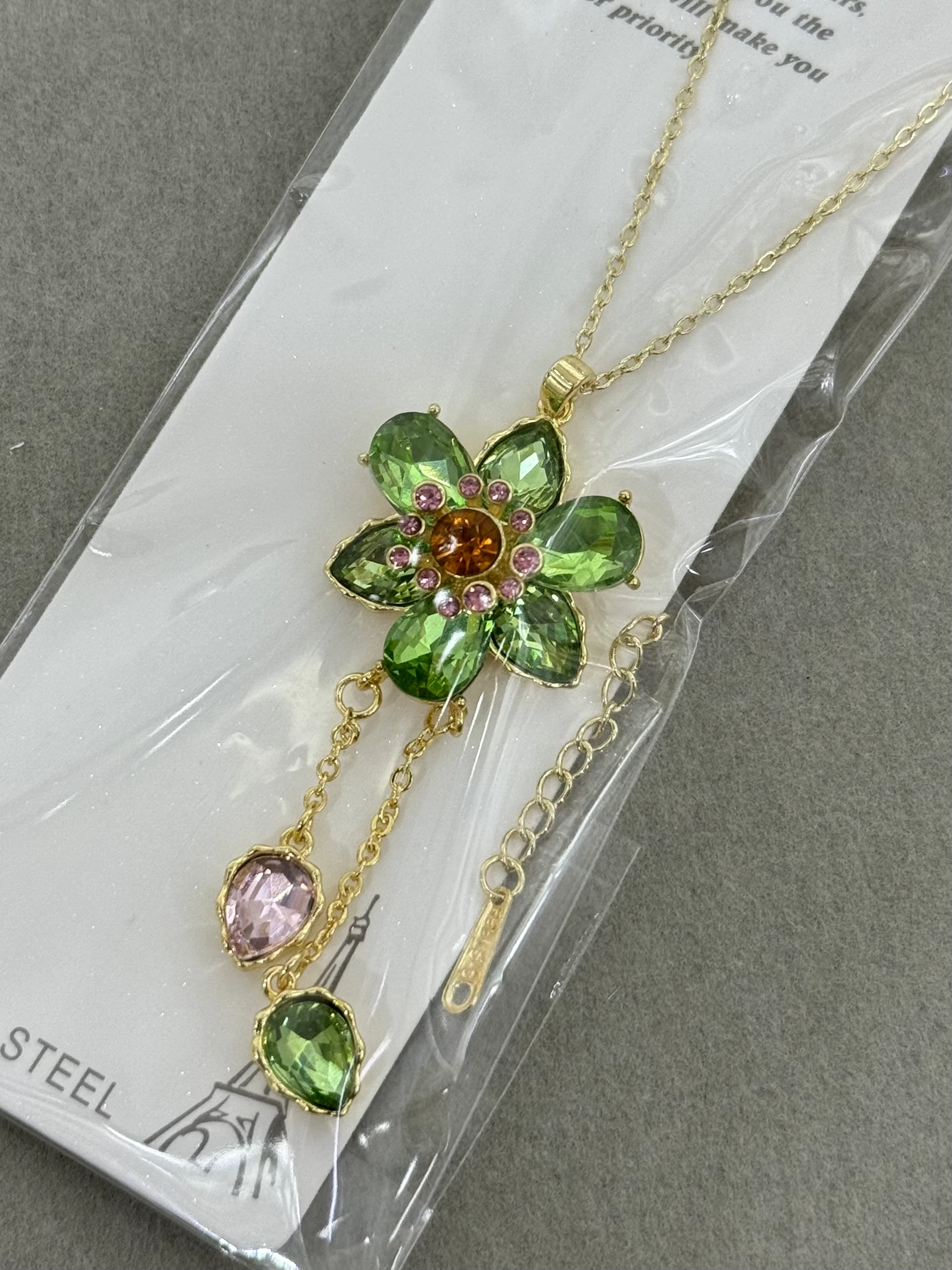 Çelik Idyllia Yeşil Kolye