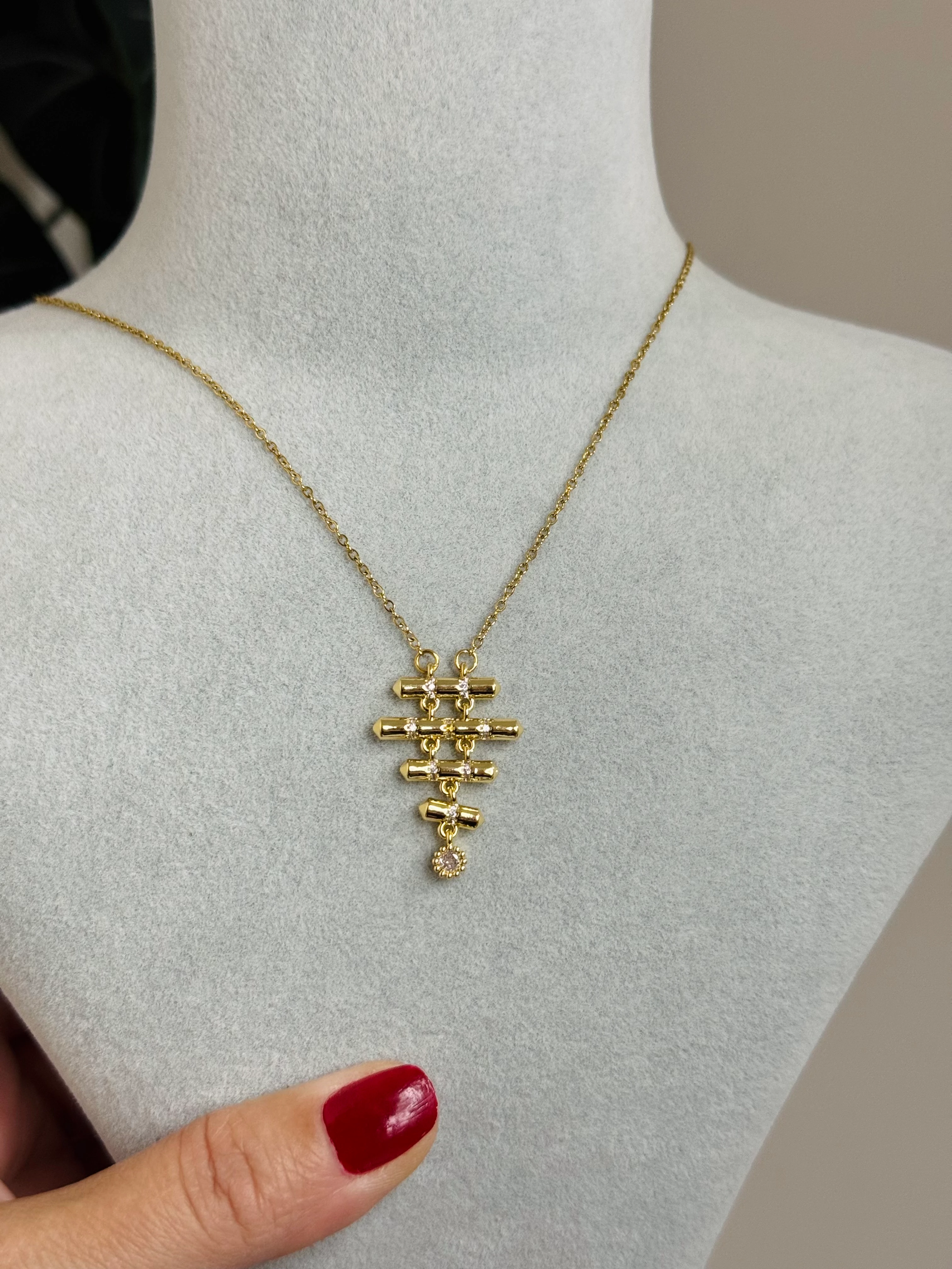 Çelik Taşlı Çubuk Kolye