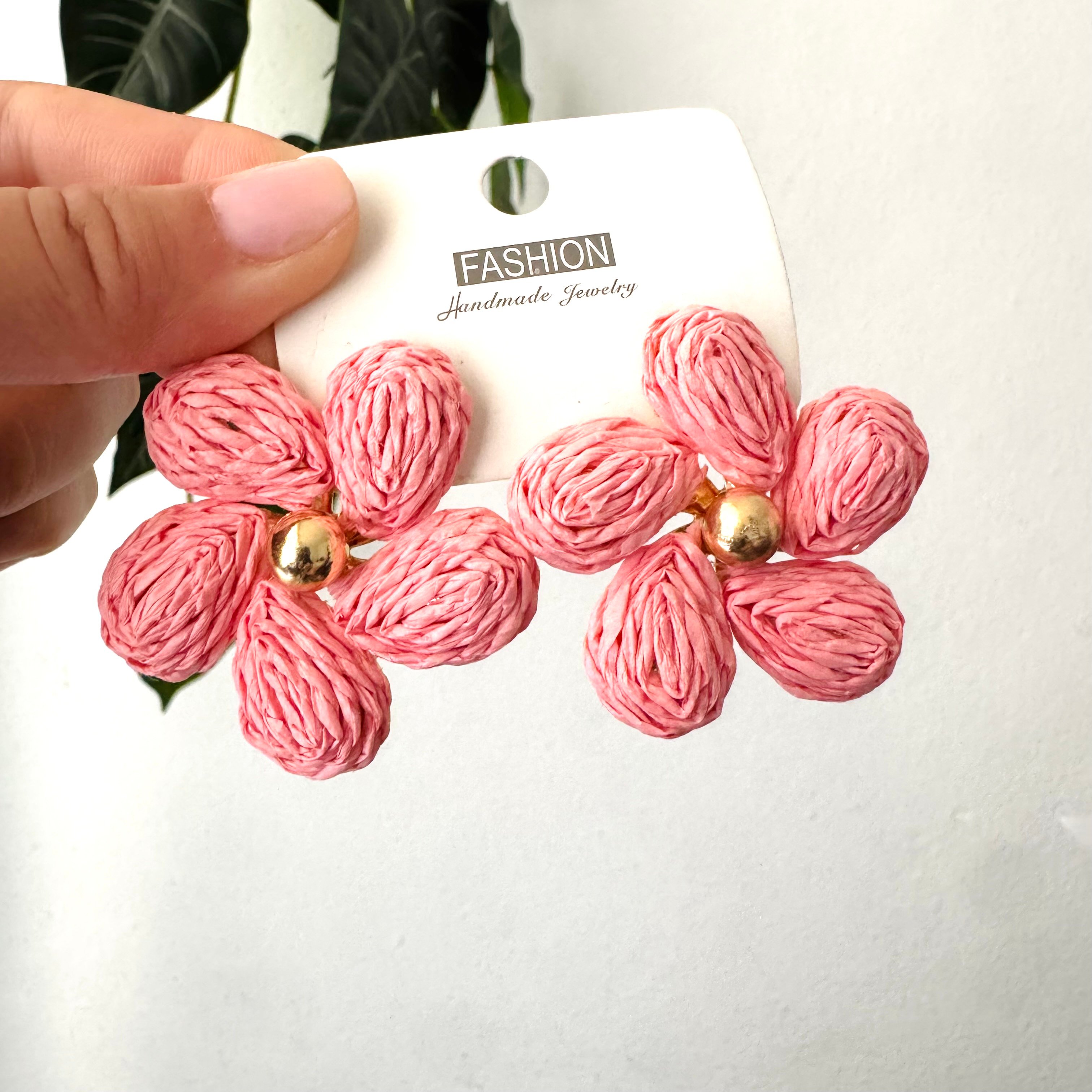 Pembe hasır çiçek küpe