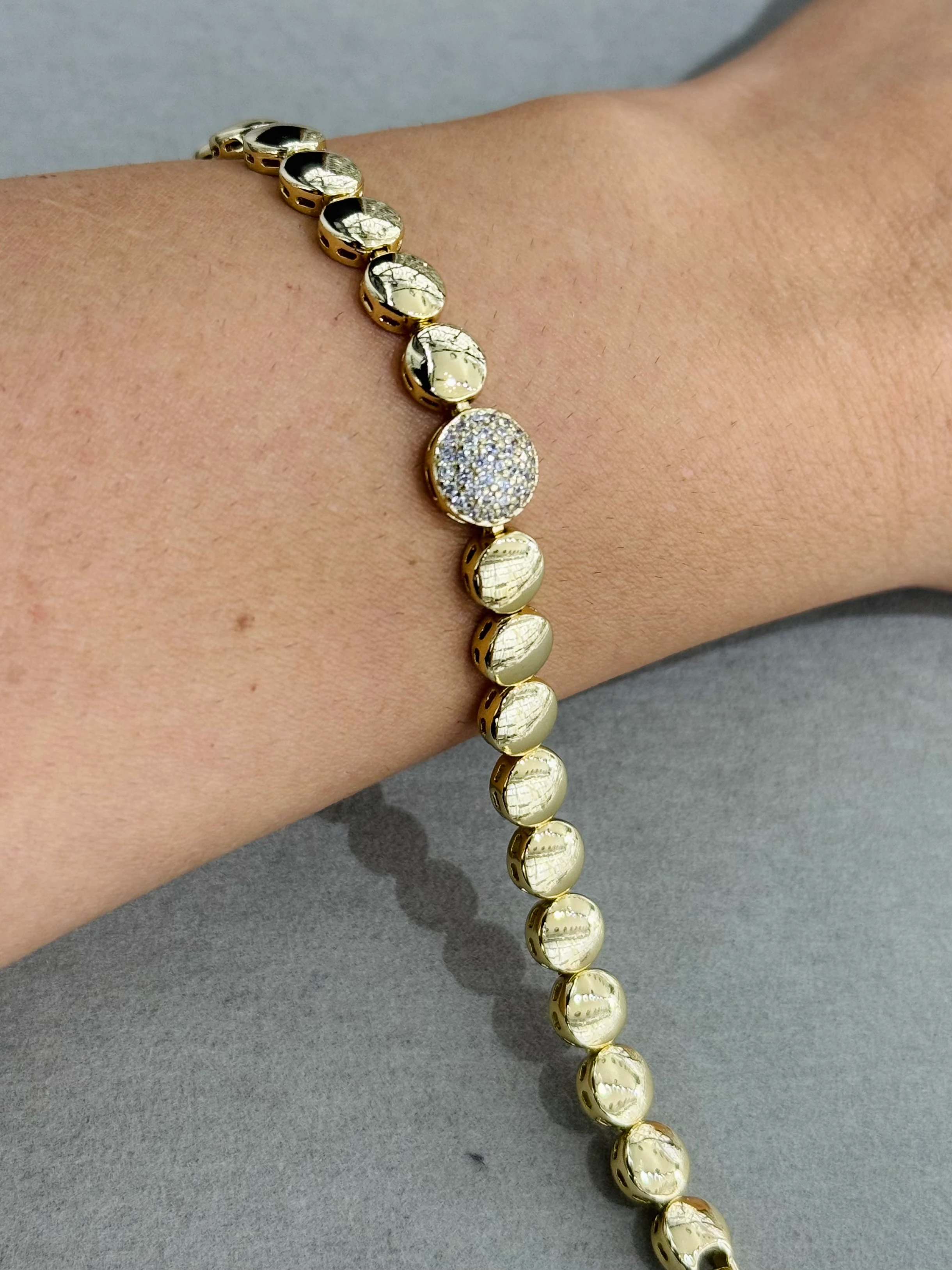 Xuping 14K Tek Taşlı Topcuk Bileklik