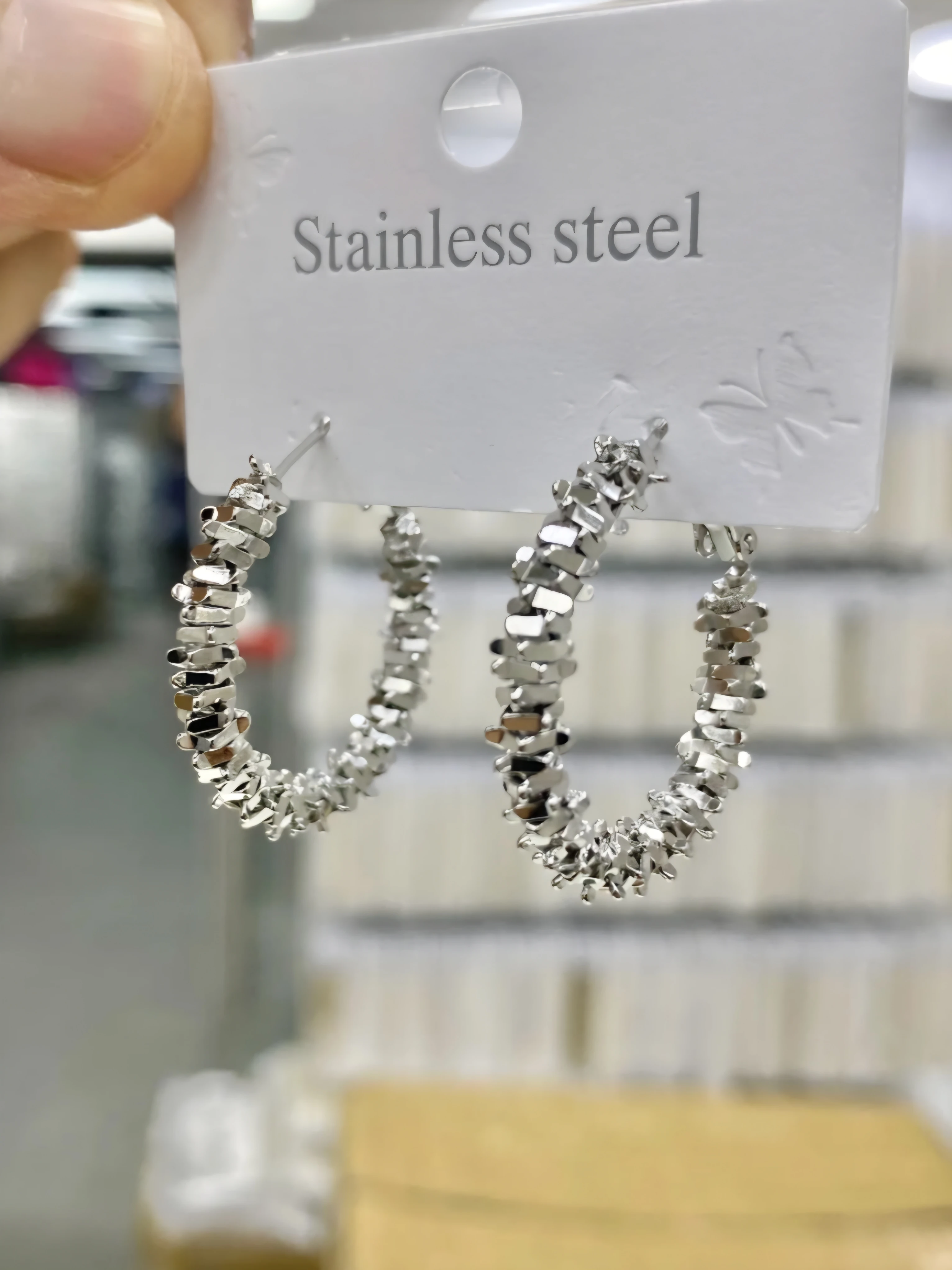 Çelik Pırıltı Küpe