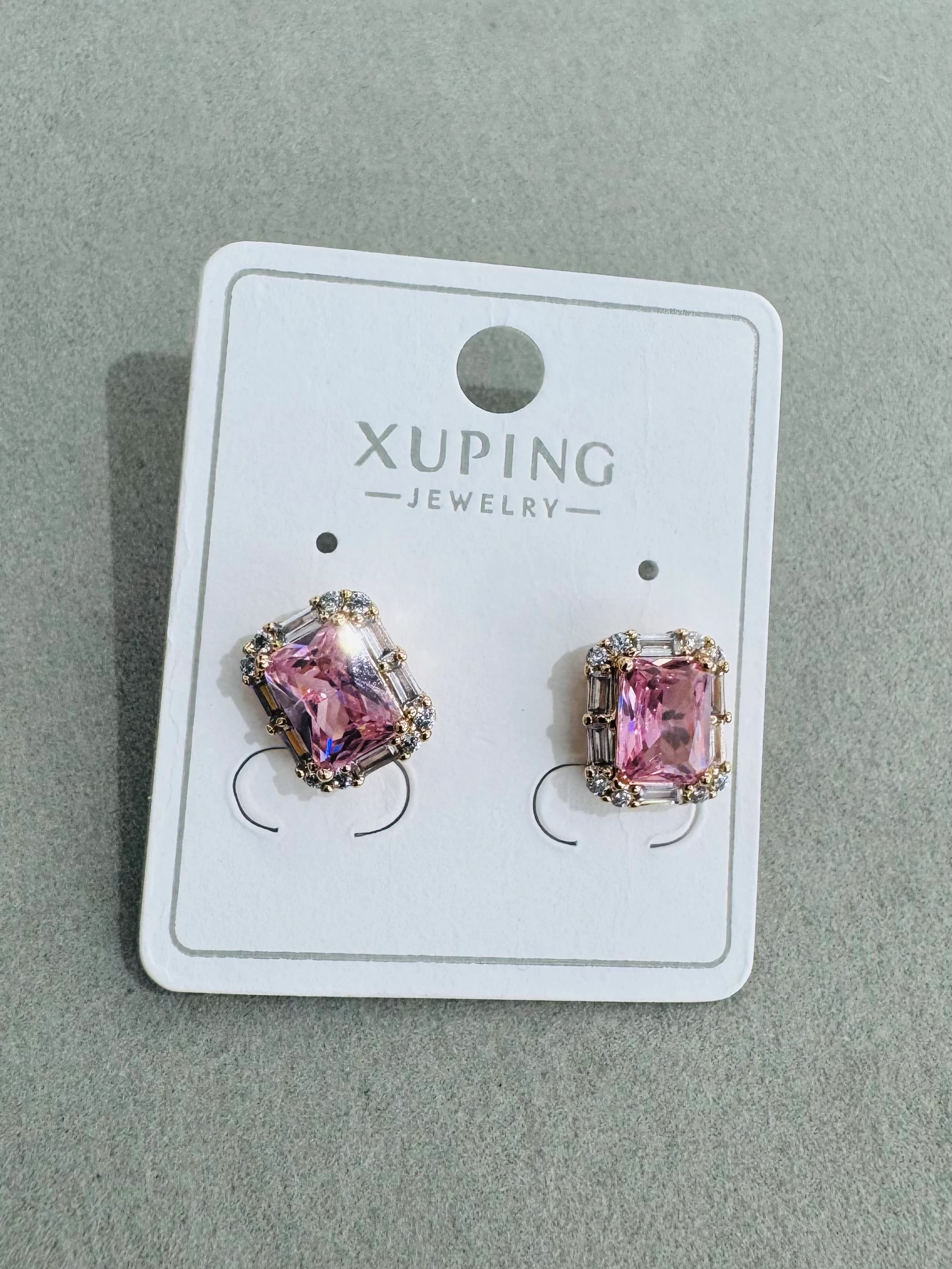 Xuping 14K Pembe Taşlı Küpe