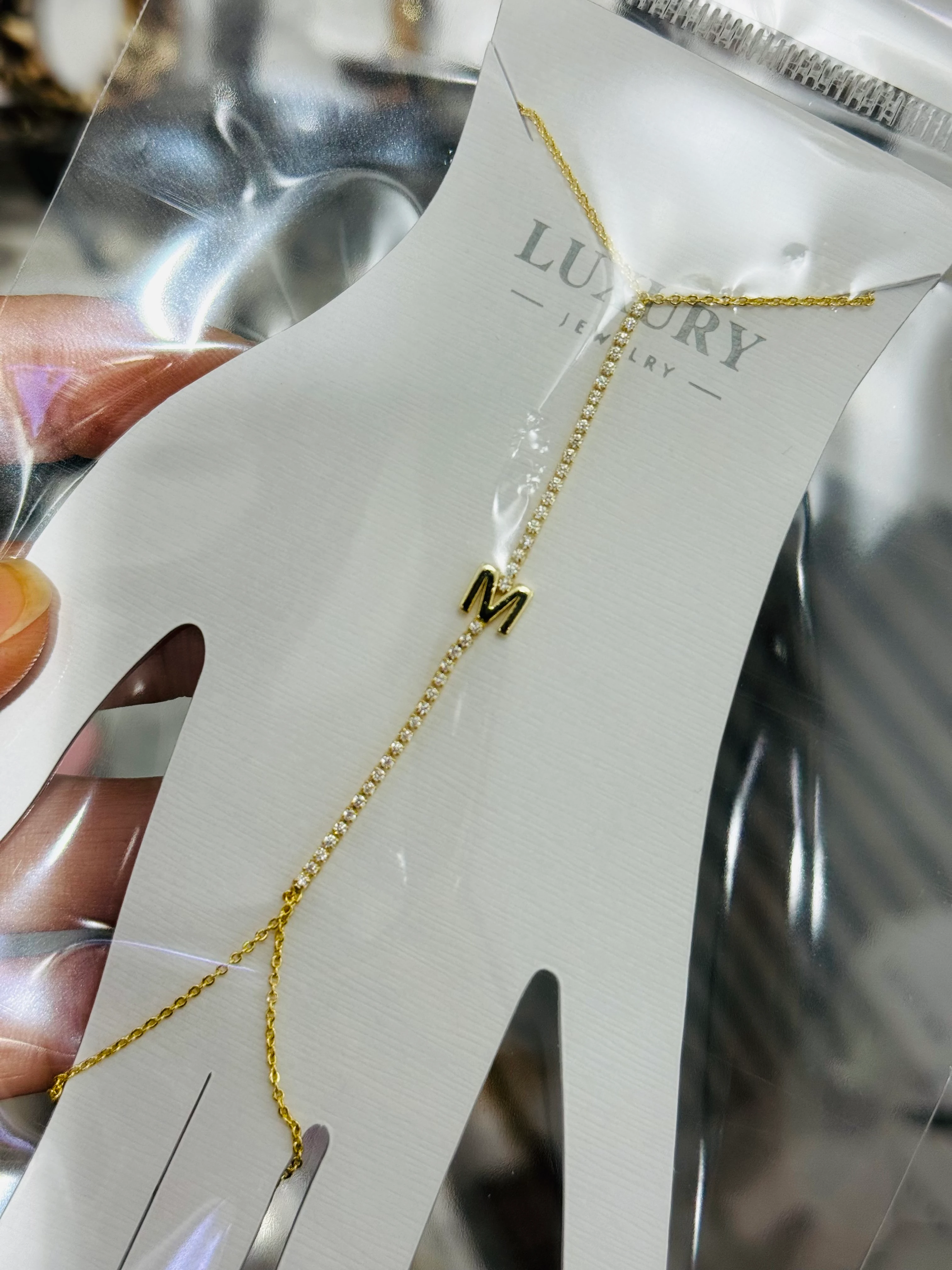 Altın Kaplama M Harf Su Yolu Şahmeran