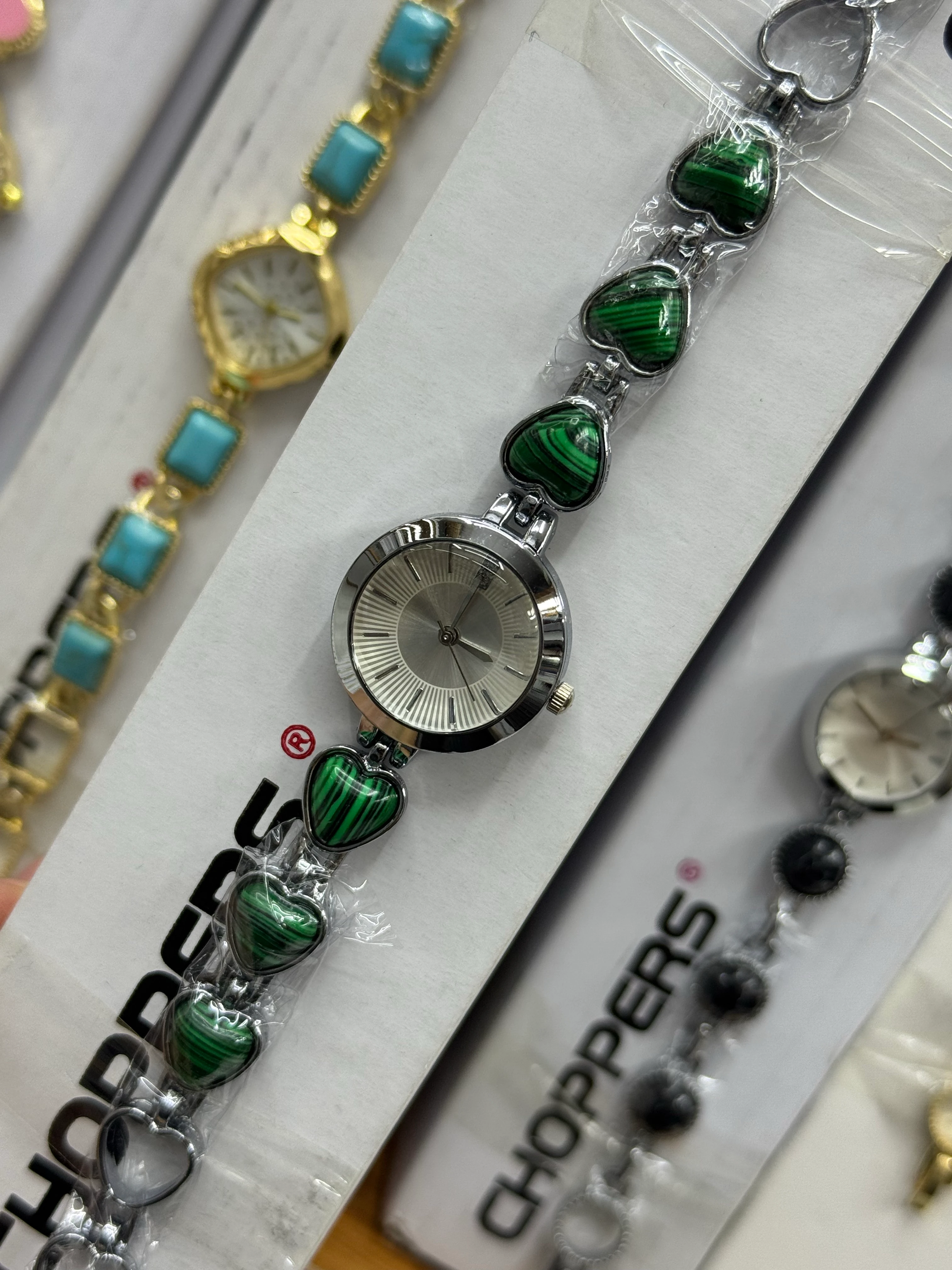 Gümüş Renk Yeşil Taşlı Saat