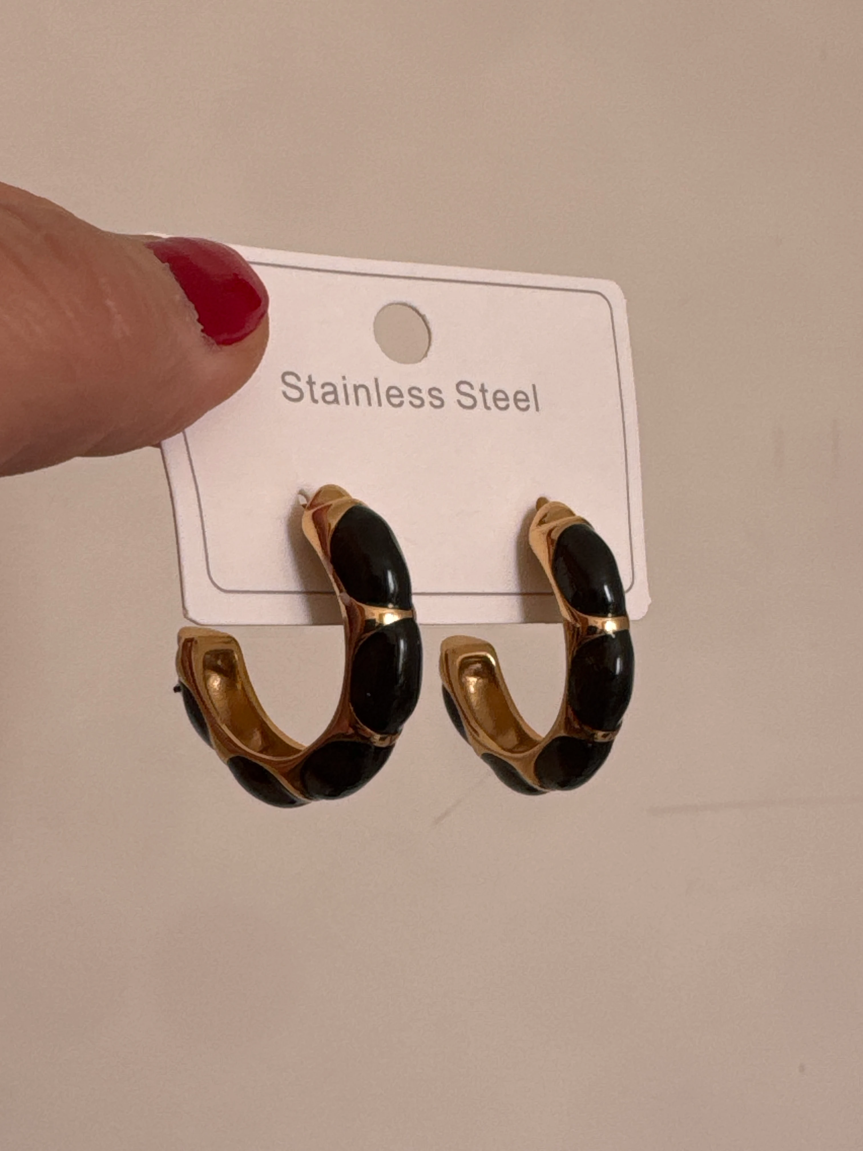 Çelik Siyah Halka Küpe