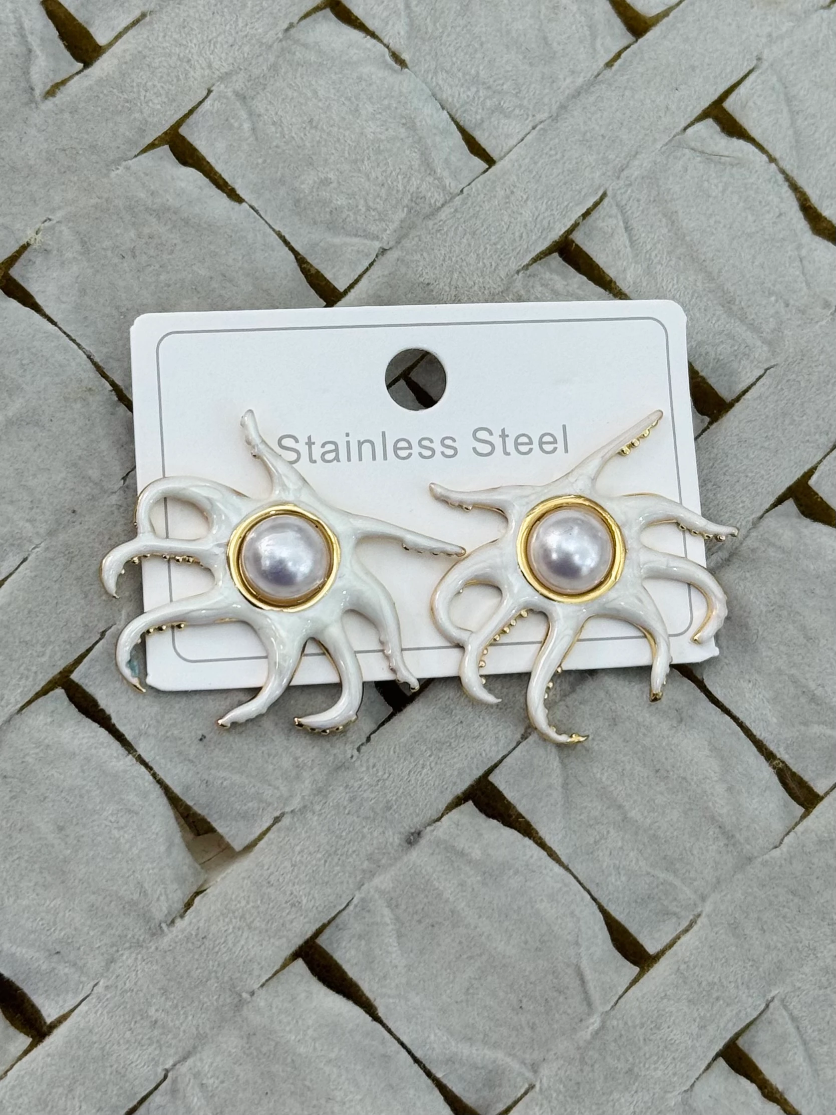 Çelik Beyaz Ahtapot Küpe