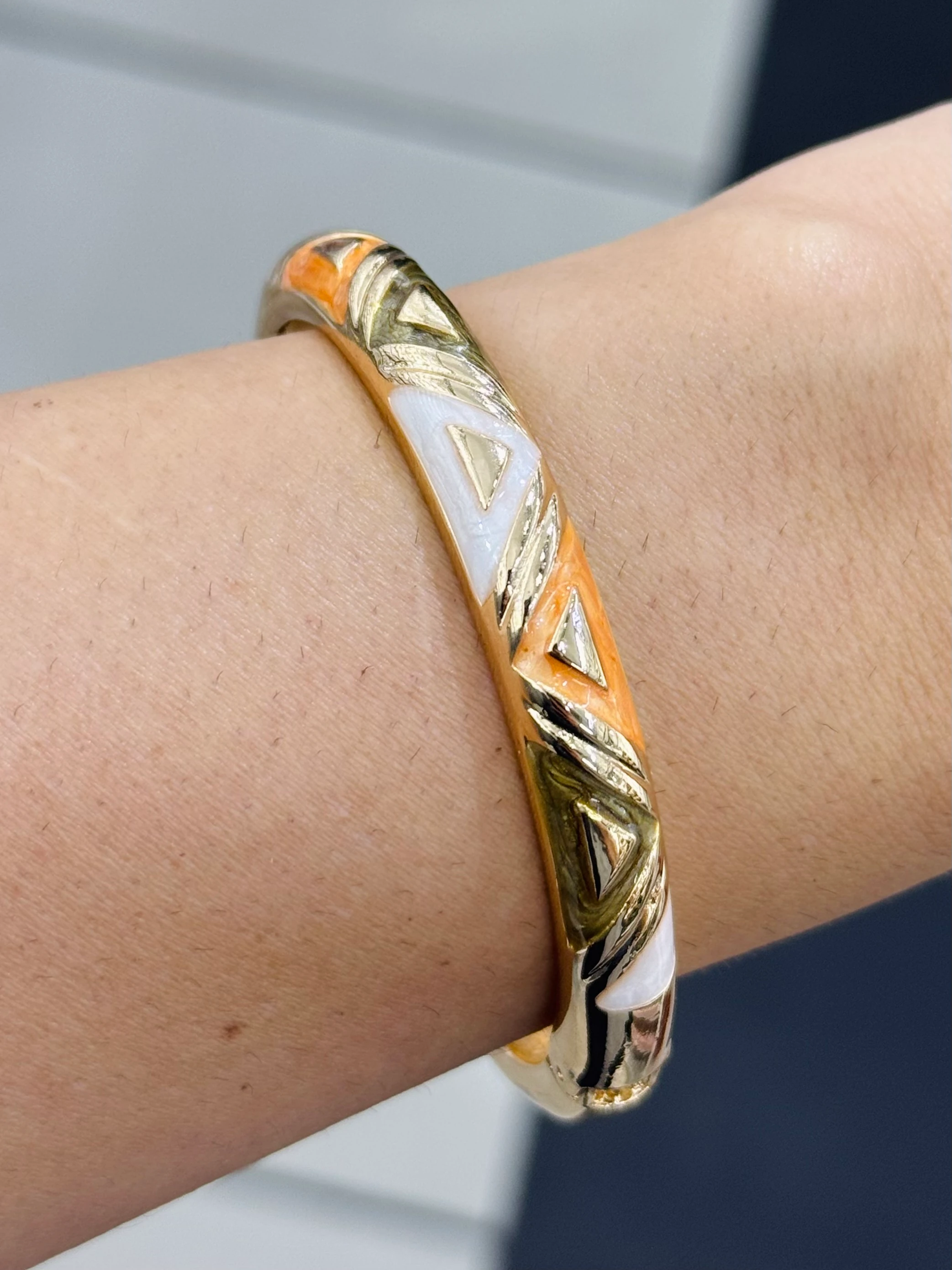 Kahve V Model Kelepçe