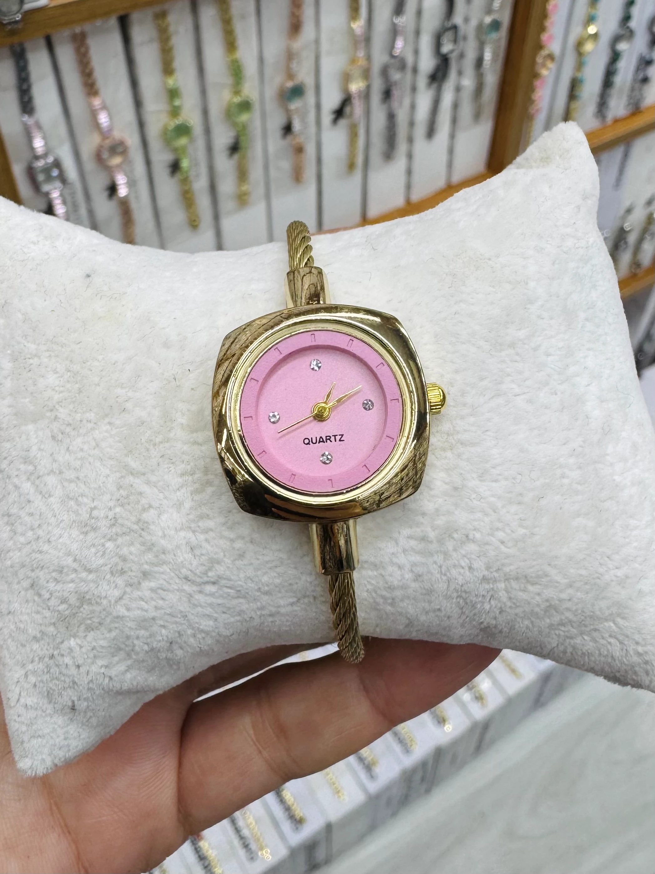 Altın Renk Pembe İç Saat