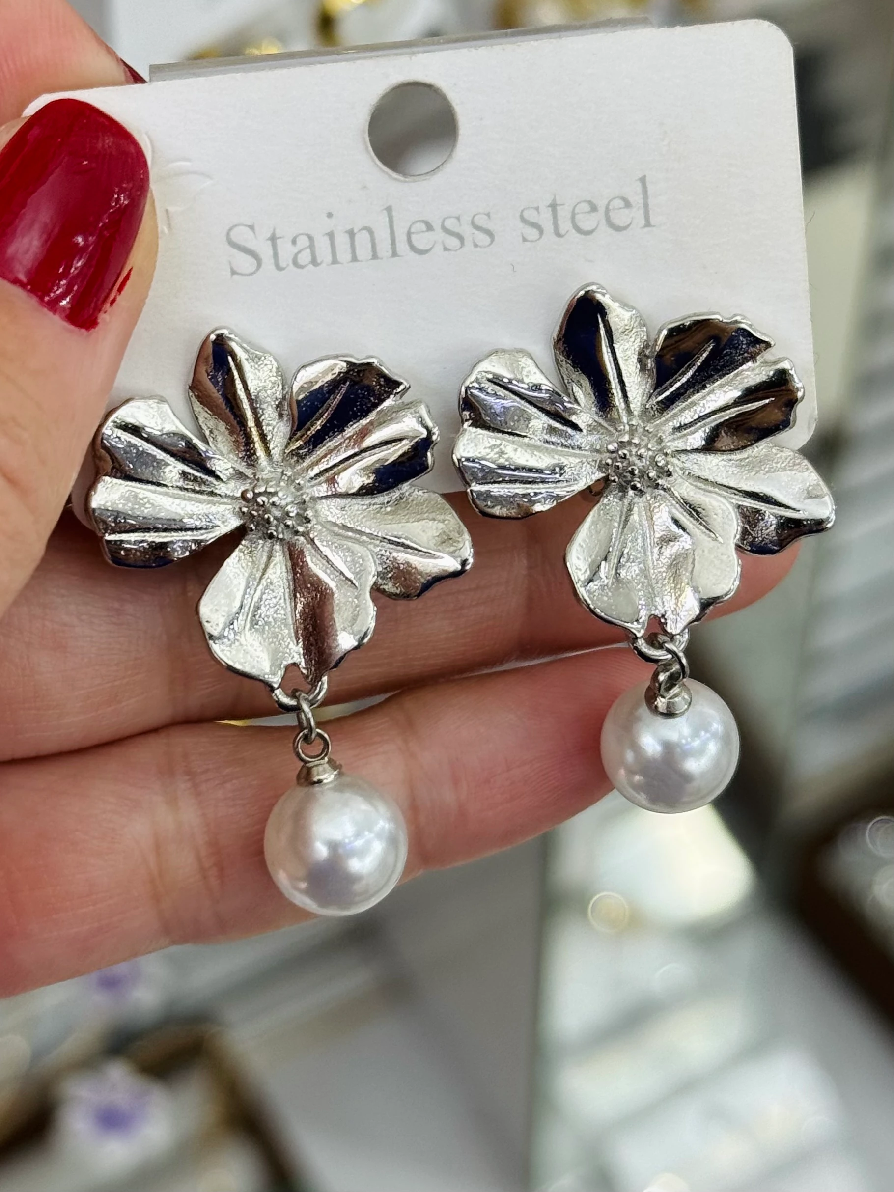 Çelik İnci Çiçek Küpe