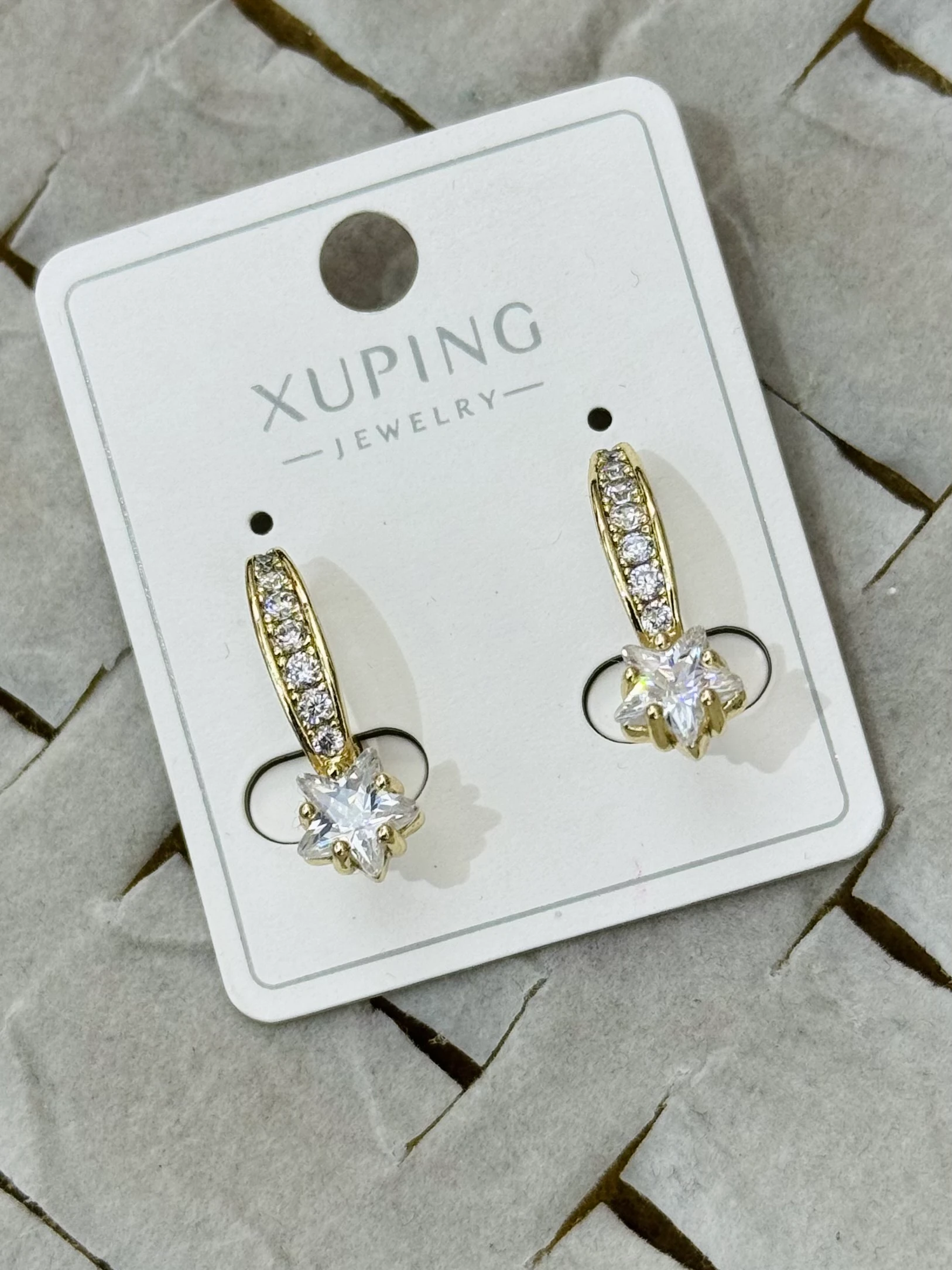 Xuping 14K Yıldız Taşlı Küpe 