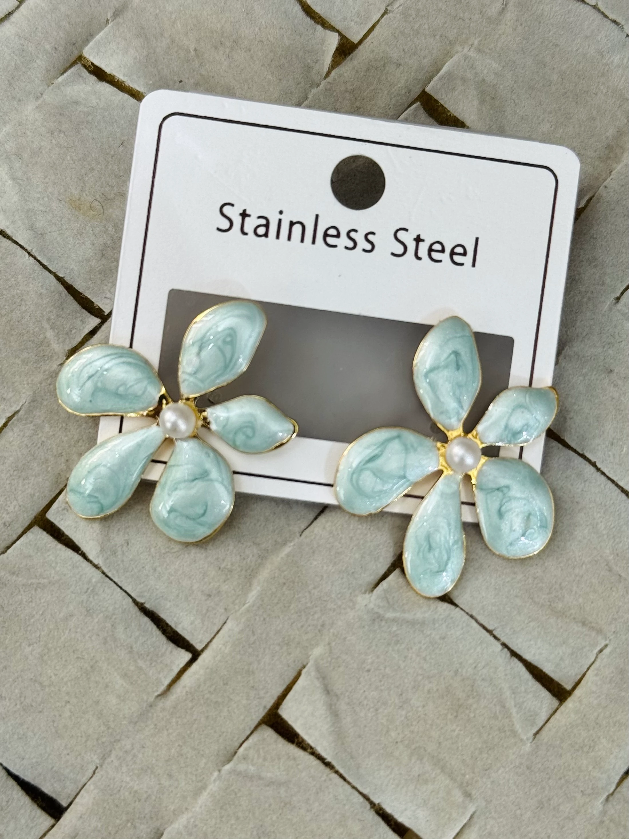 Çelik Su Yeşili Çiçek Küpe